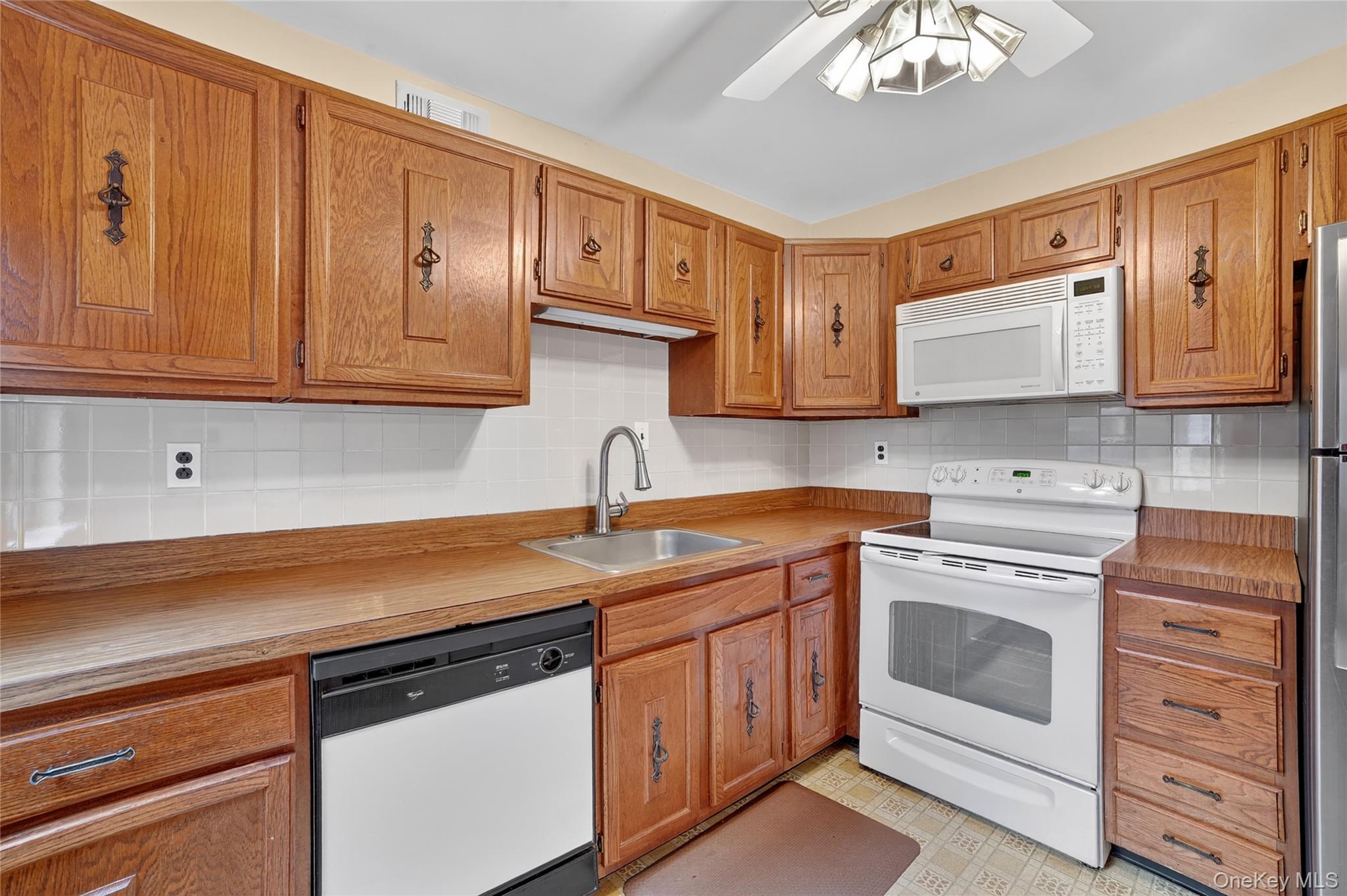 #18 photo, 117 Village Road, Yorktown Heights , NY 10598