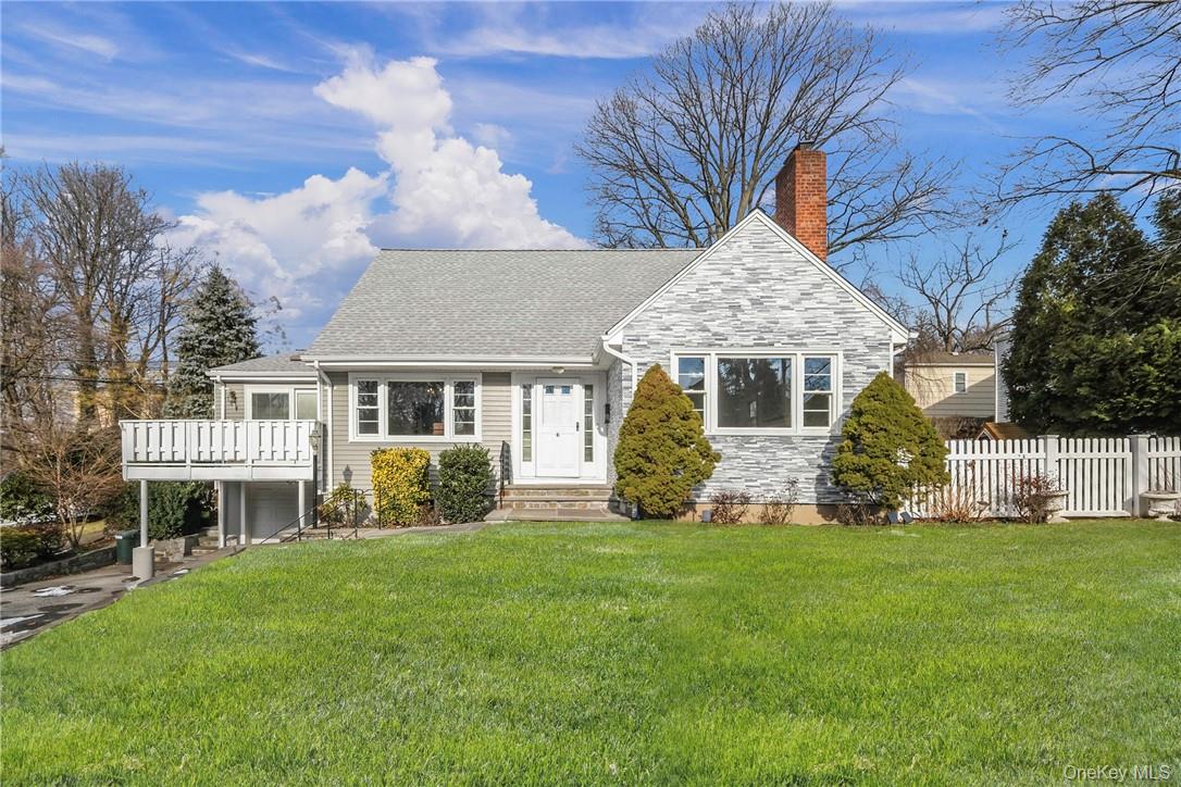 #1 photo, 6 Club Way, Eastchester , NY 10709