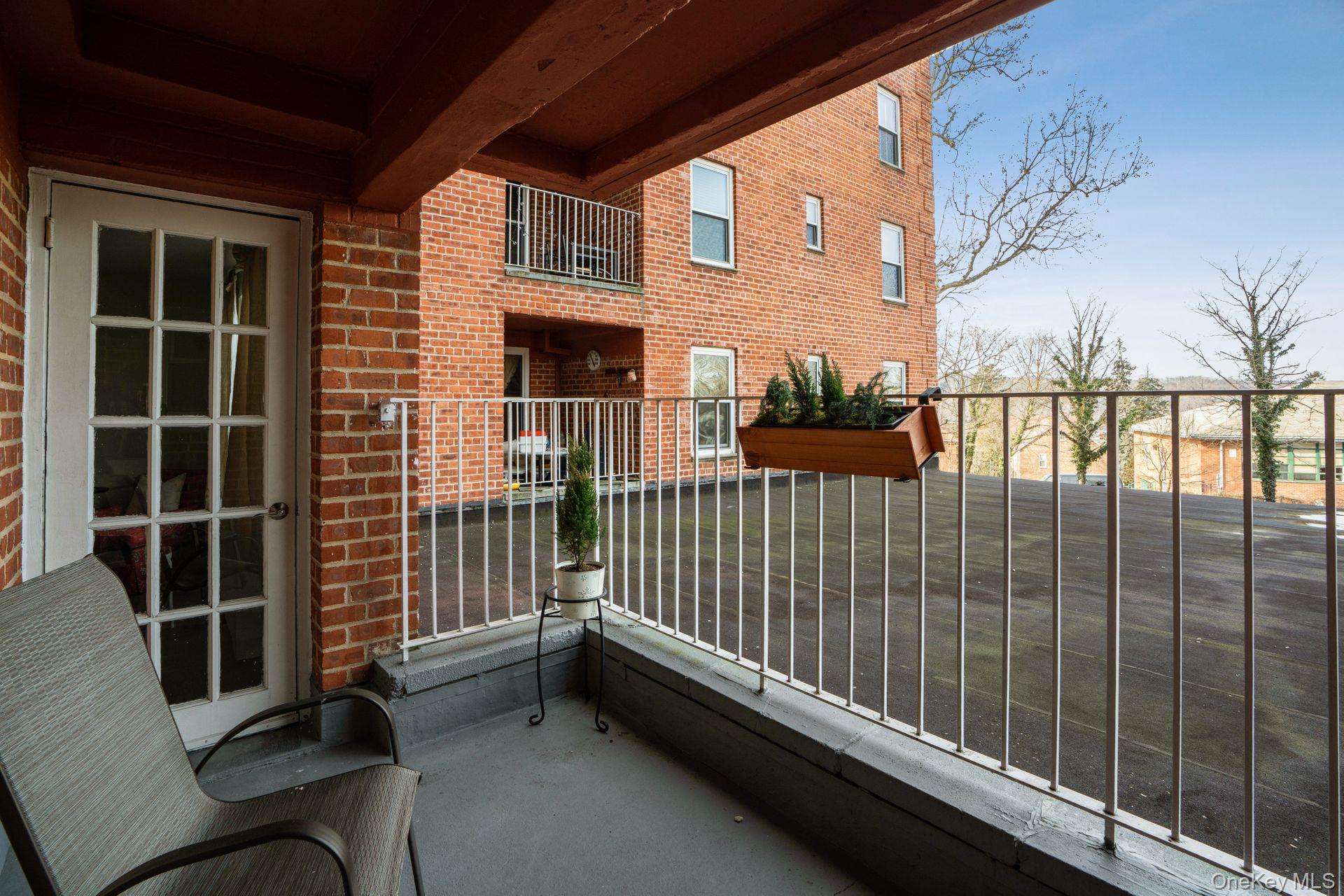 #14 photo, 565 Broadway, Hastings-on-Hudson , NY 10706