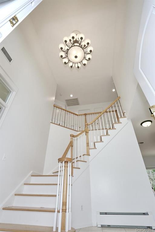 #4 photo, 6 Margo Court, Airmont , NY 10901