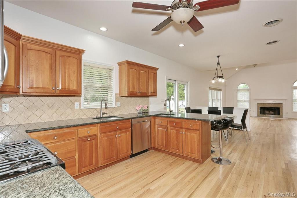 #5 photo, 6 Margo Court, Airmont , NY 10901