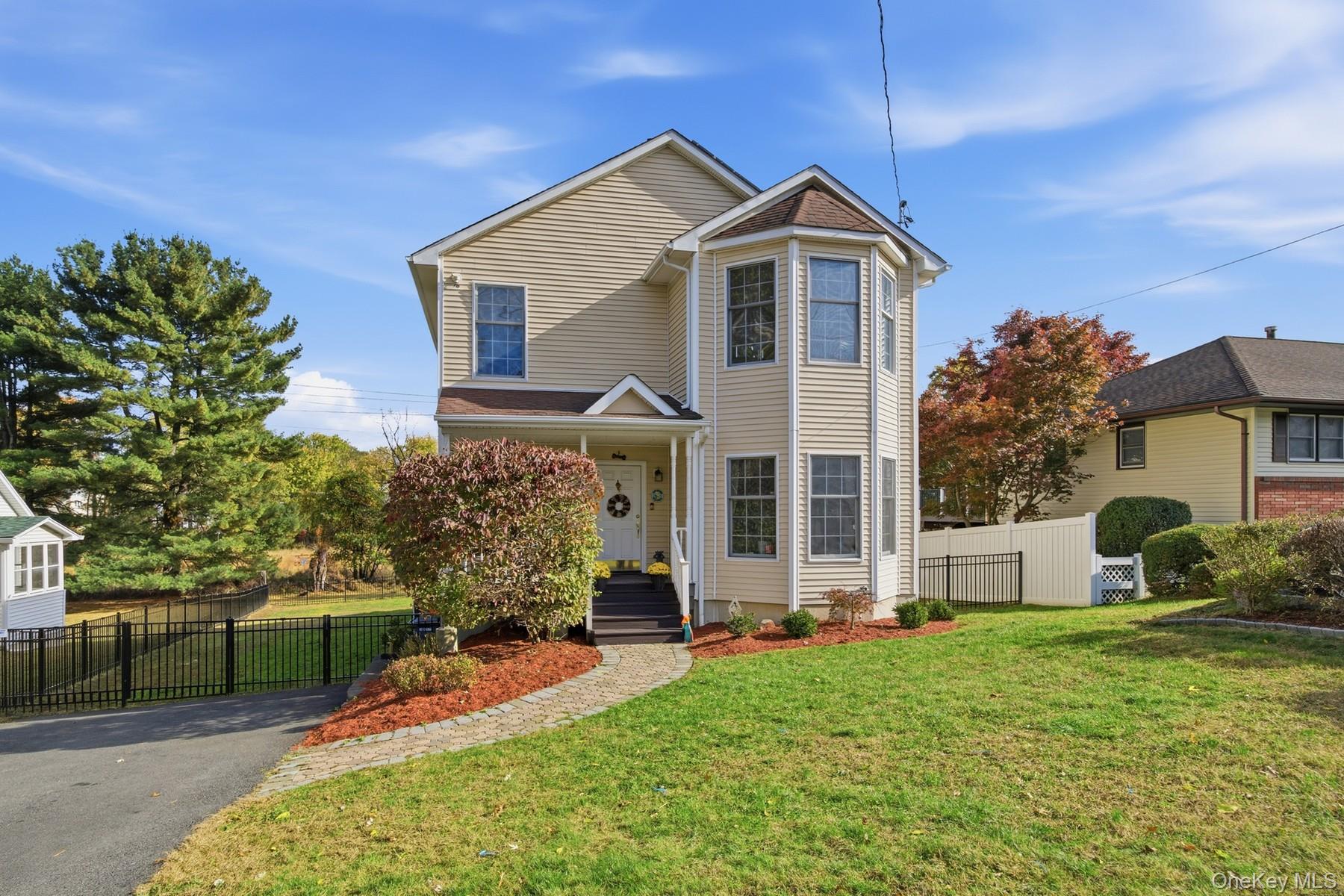 #2 photo, 28 Hewitt Street, Garnerville , NY 10923