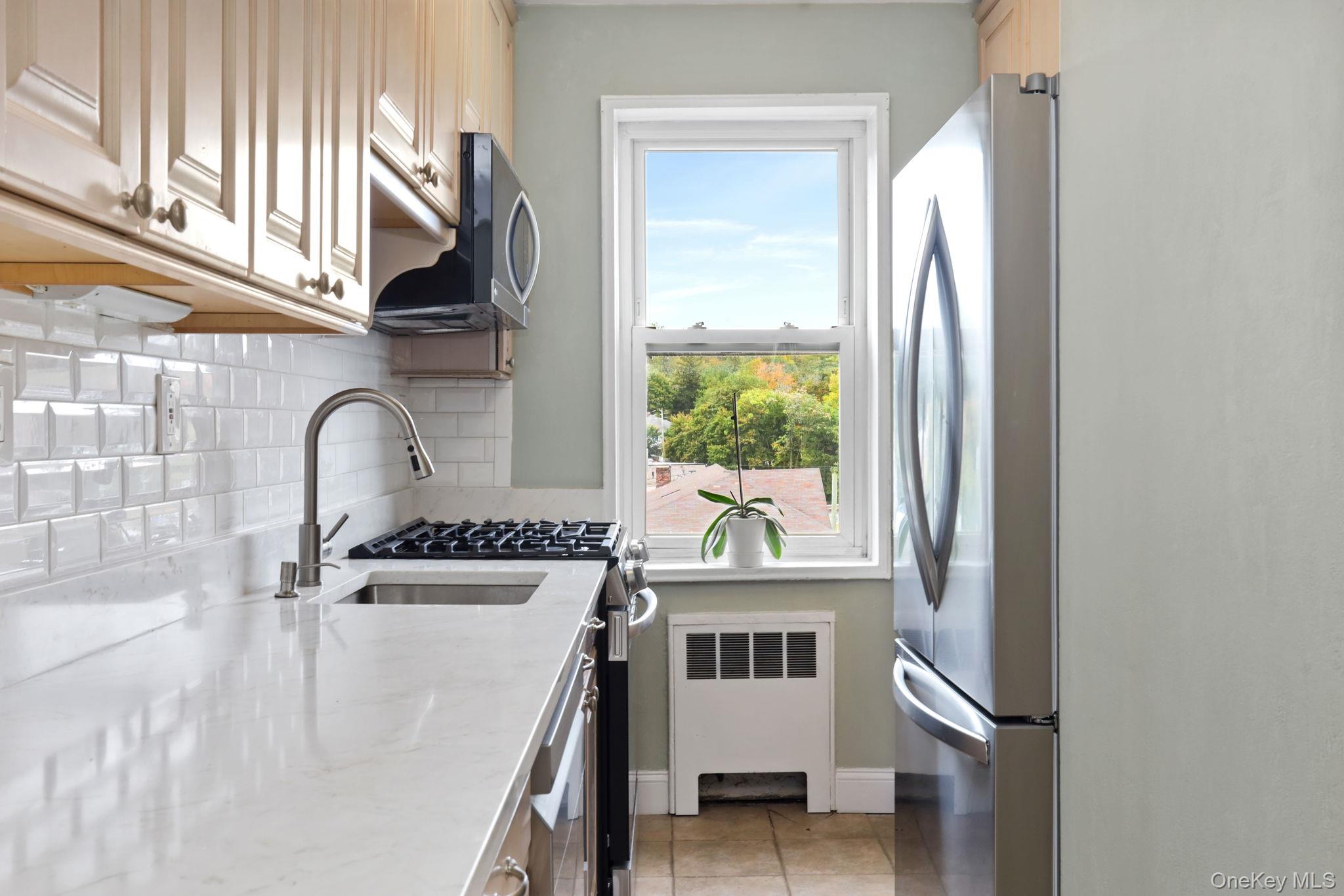 #19 photo, 30 E Hartsdale Avenue, Hartsdale , NY 10530