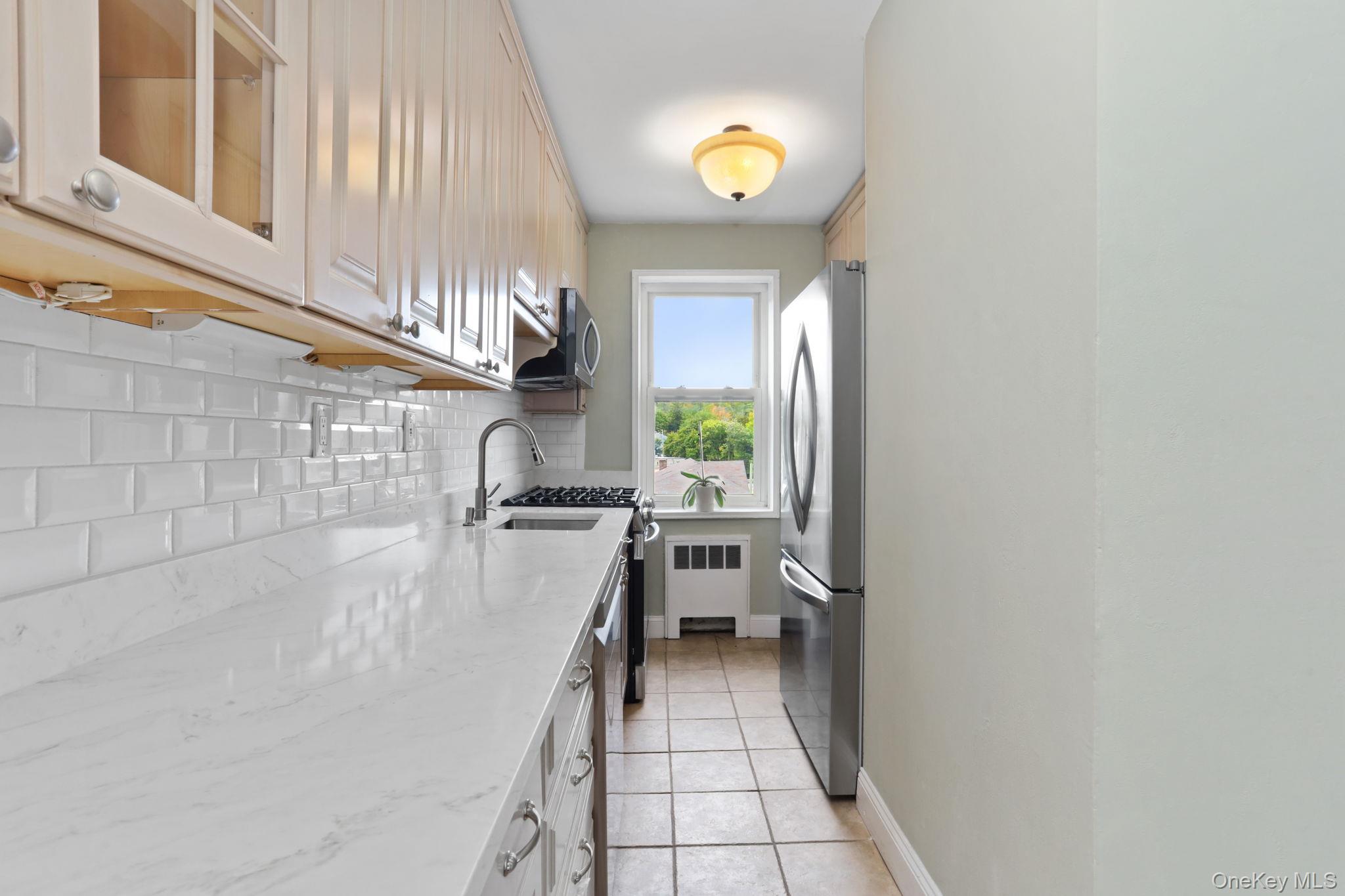 #20 photo, 30 E Hartsdale Avenue, Hartsdale , NY 10530