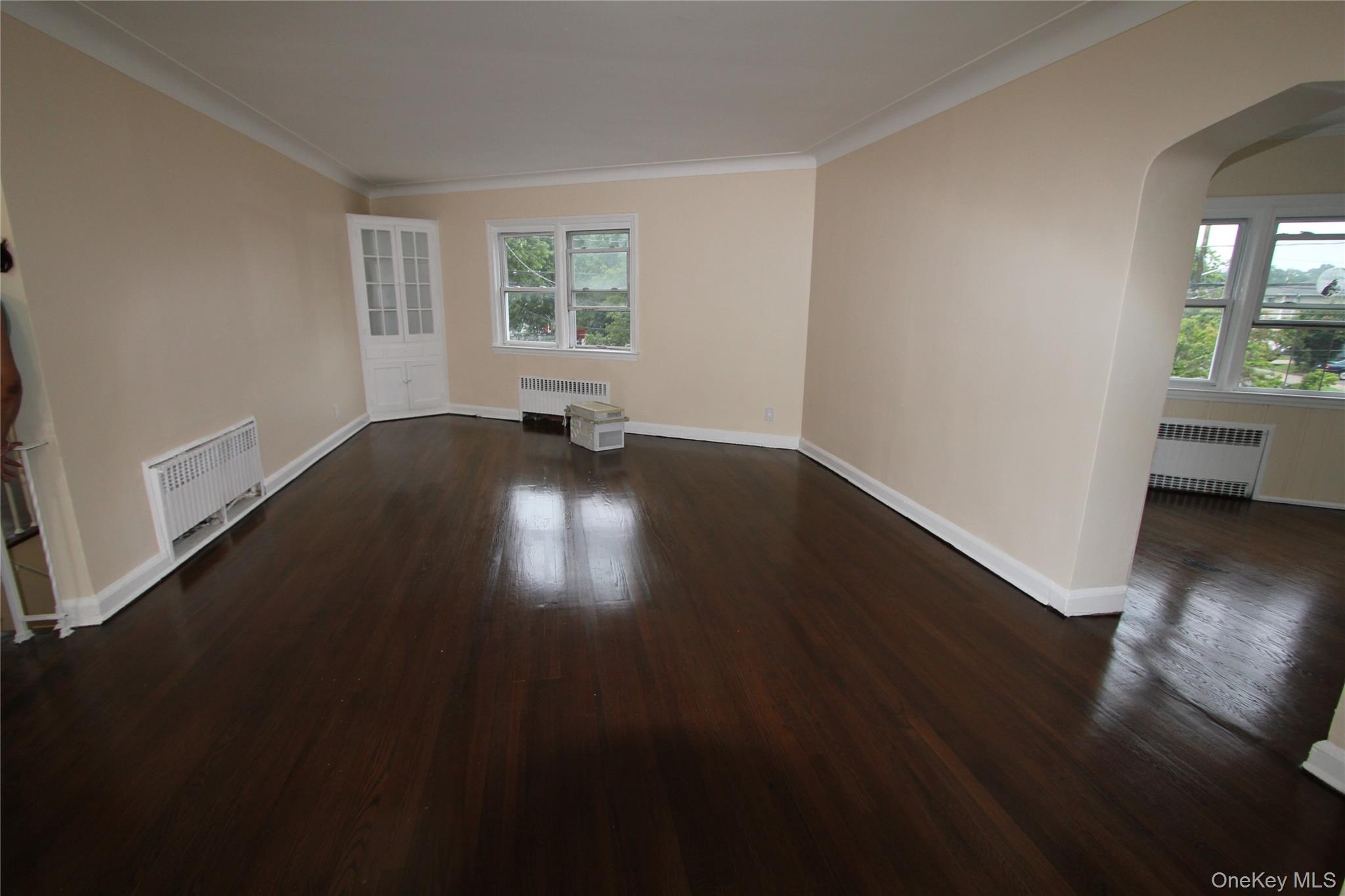 #12 photo, 215 Colonial Avenue, ナッソー郡 Freeport , NY 11520