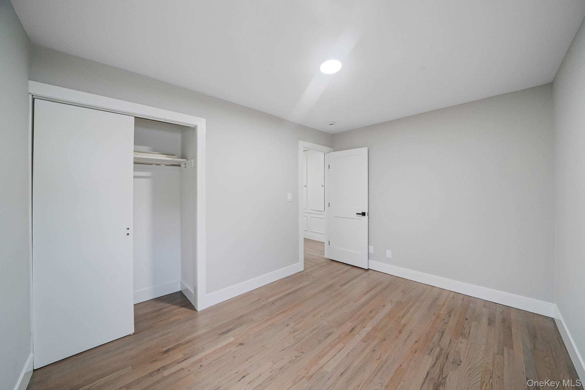 #18 photo, 441 Macdonald Avenue, サフォーク郡 Bellport , NY 11713