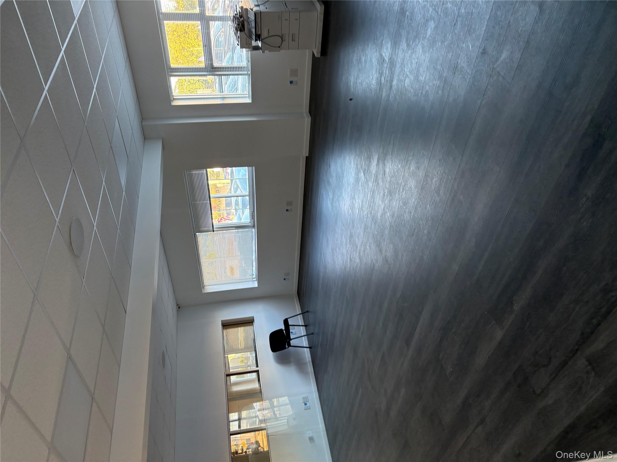 #4 photo, 2846 Sunrise Highway, ナッソー郡 Bellmore , NY 11710