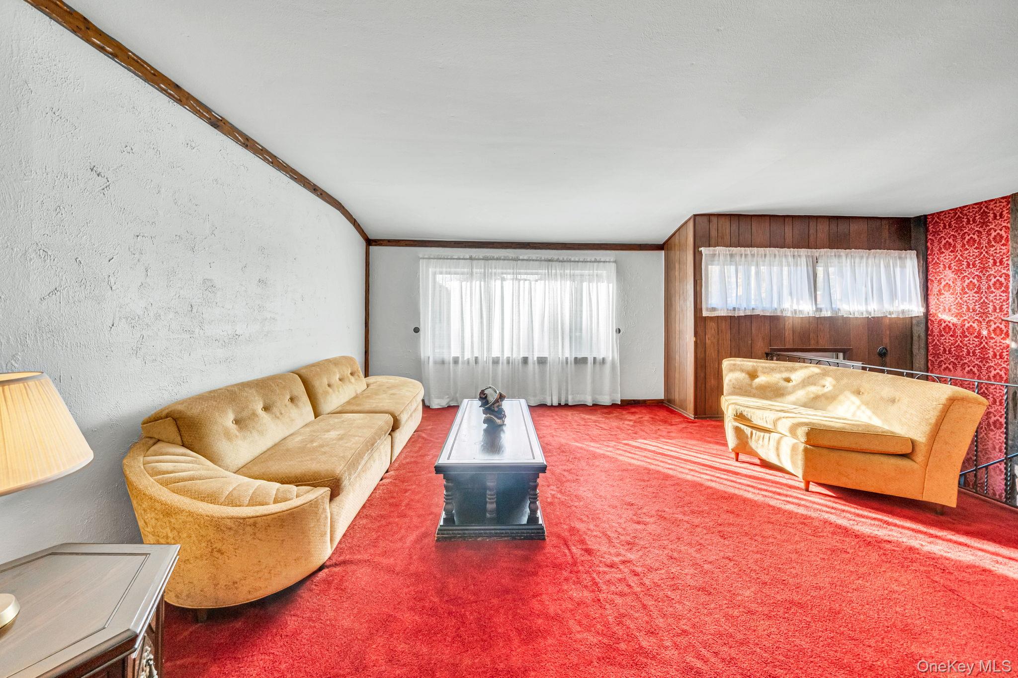 #4 photo, 102 Jacqueline Lane, サフォーク郡 Centereach , NY 11720