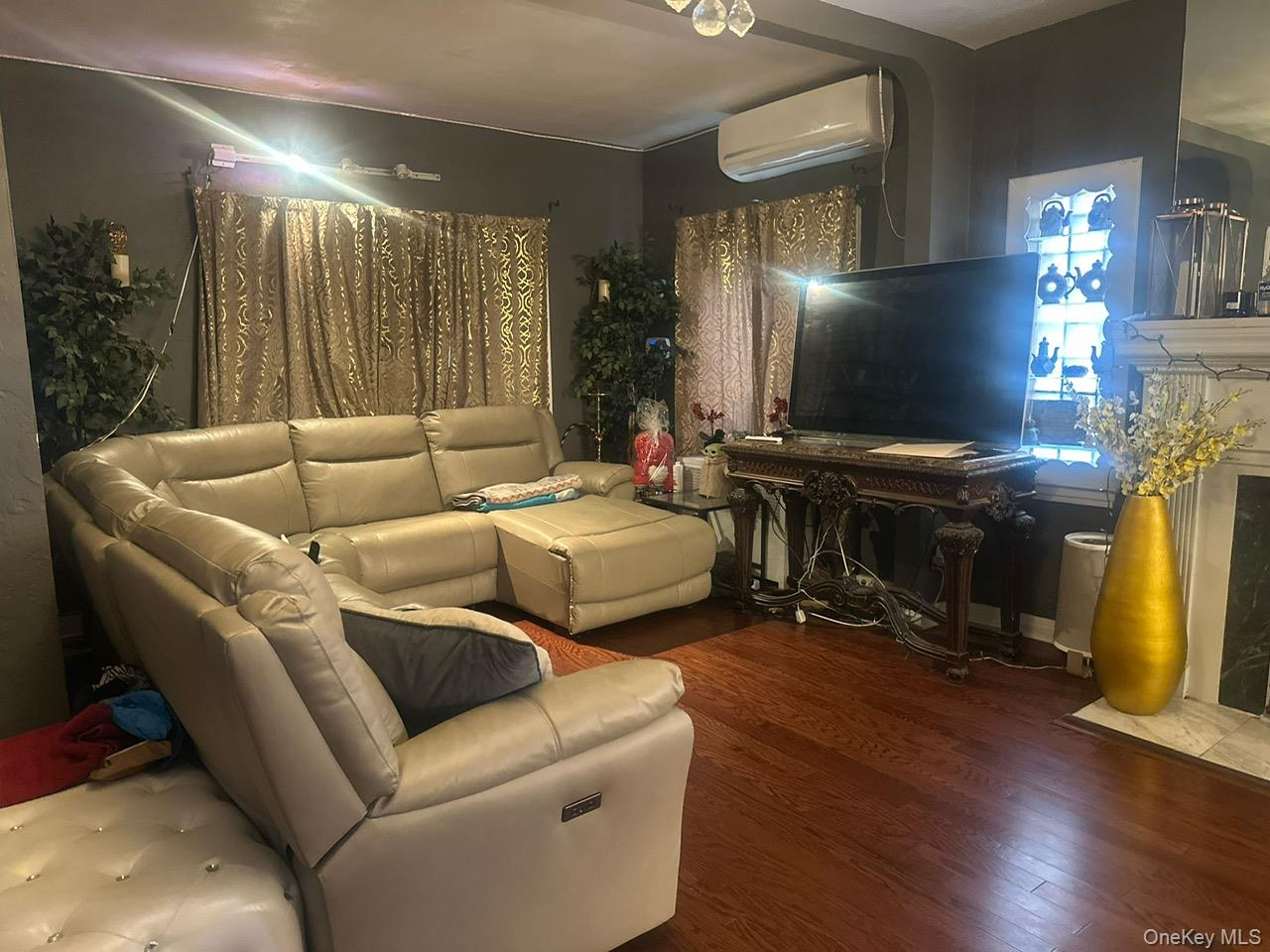 #1 photo, 13322 228th Street, クイーンズ区 Springfield Gardens , NY 11413