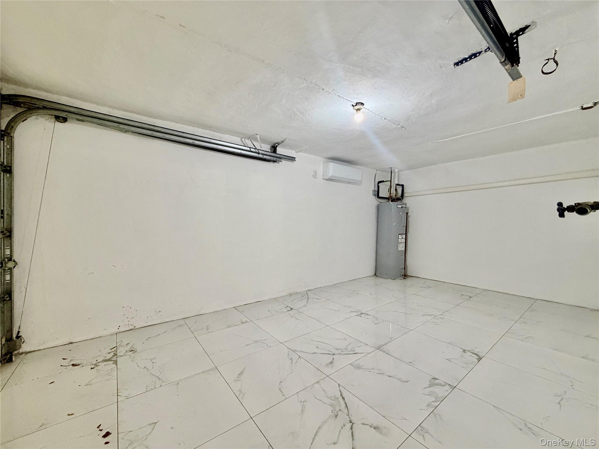 #13 photo, 2225 Cincinnatus Avenue, Bronx , NY 10473