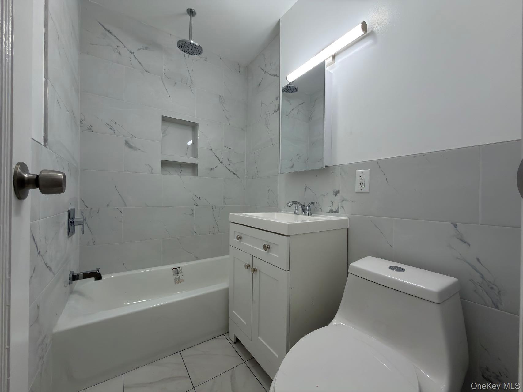 #9 photo, 2225 Cincinnatus Avenue, ブロンクス区 Bronx , NY 10473