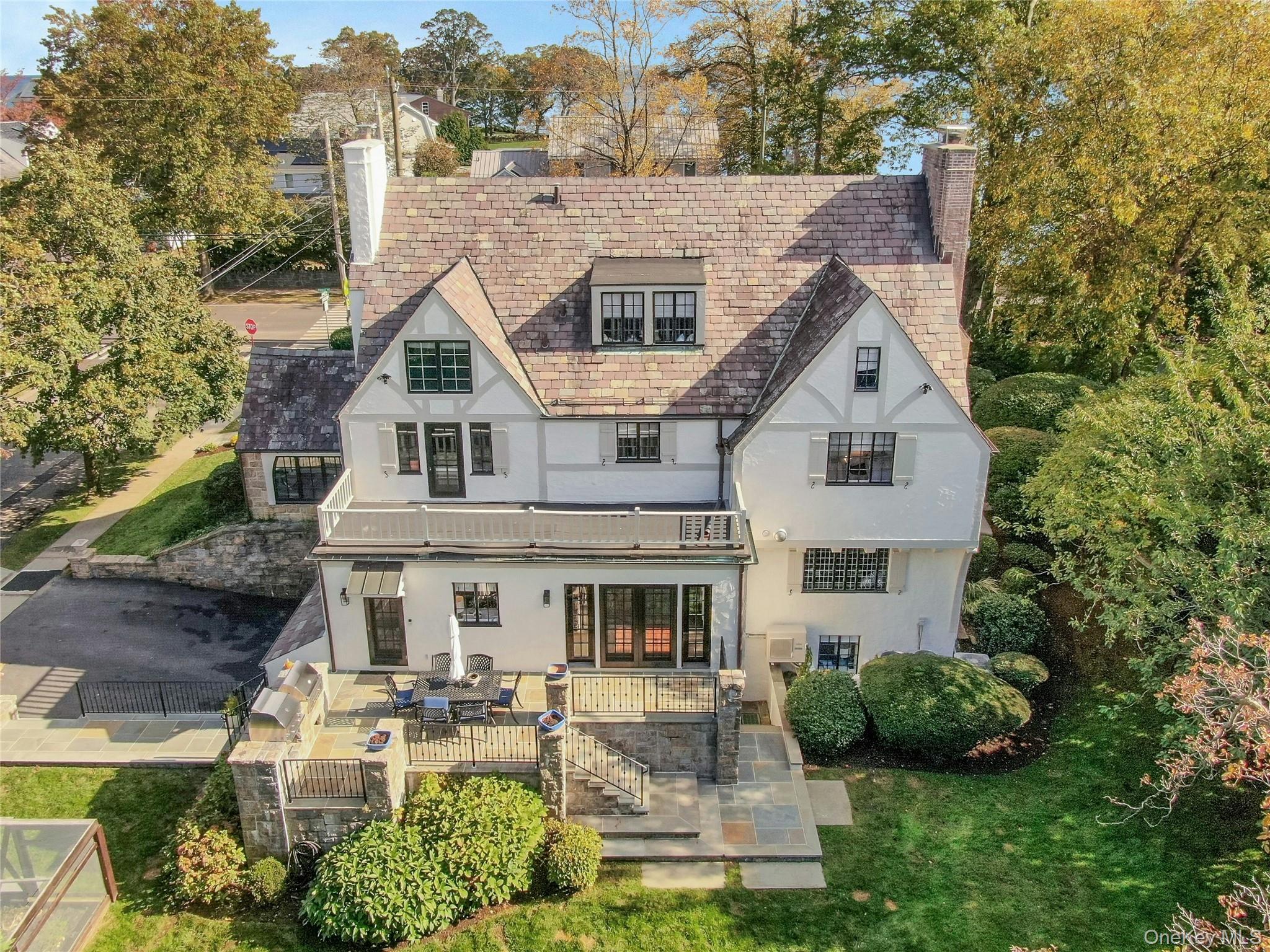 #10 photo, 752 Forest Avenue, Rye , NY 10580