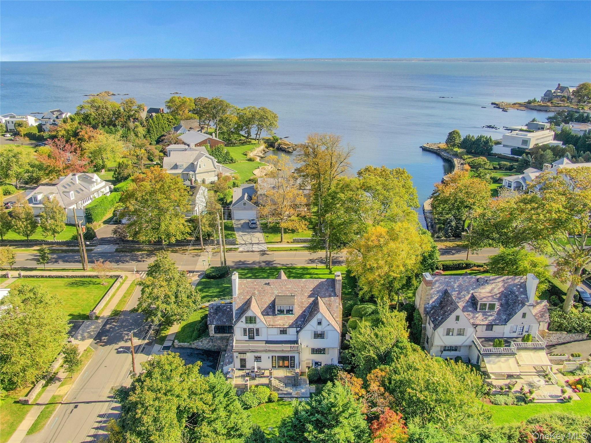 #3 photo, 752 Forest Avenue, Rye , NY 10580