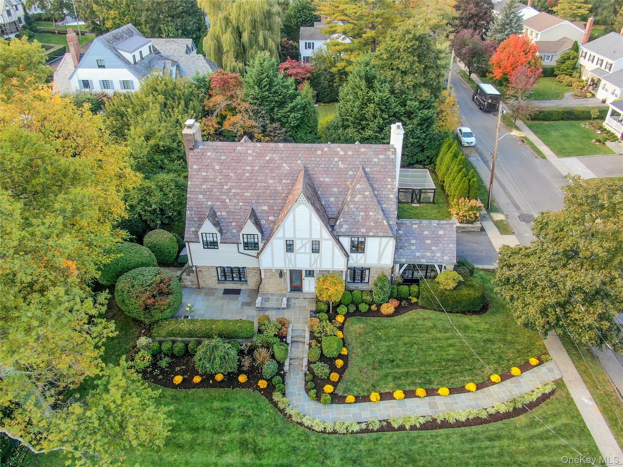 #5 photo, 752 Forest Avenue, Rye , NY 10580