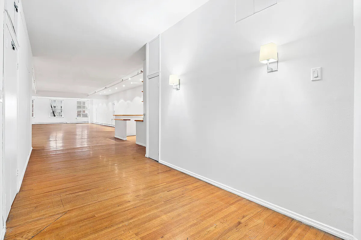 #6 photo, 471 BROADWAY, マンハッタン SoHo , NY 10013