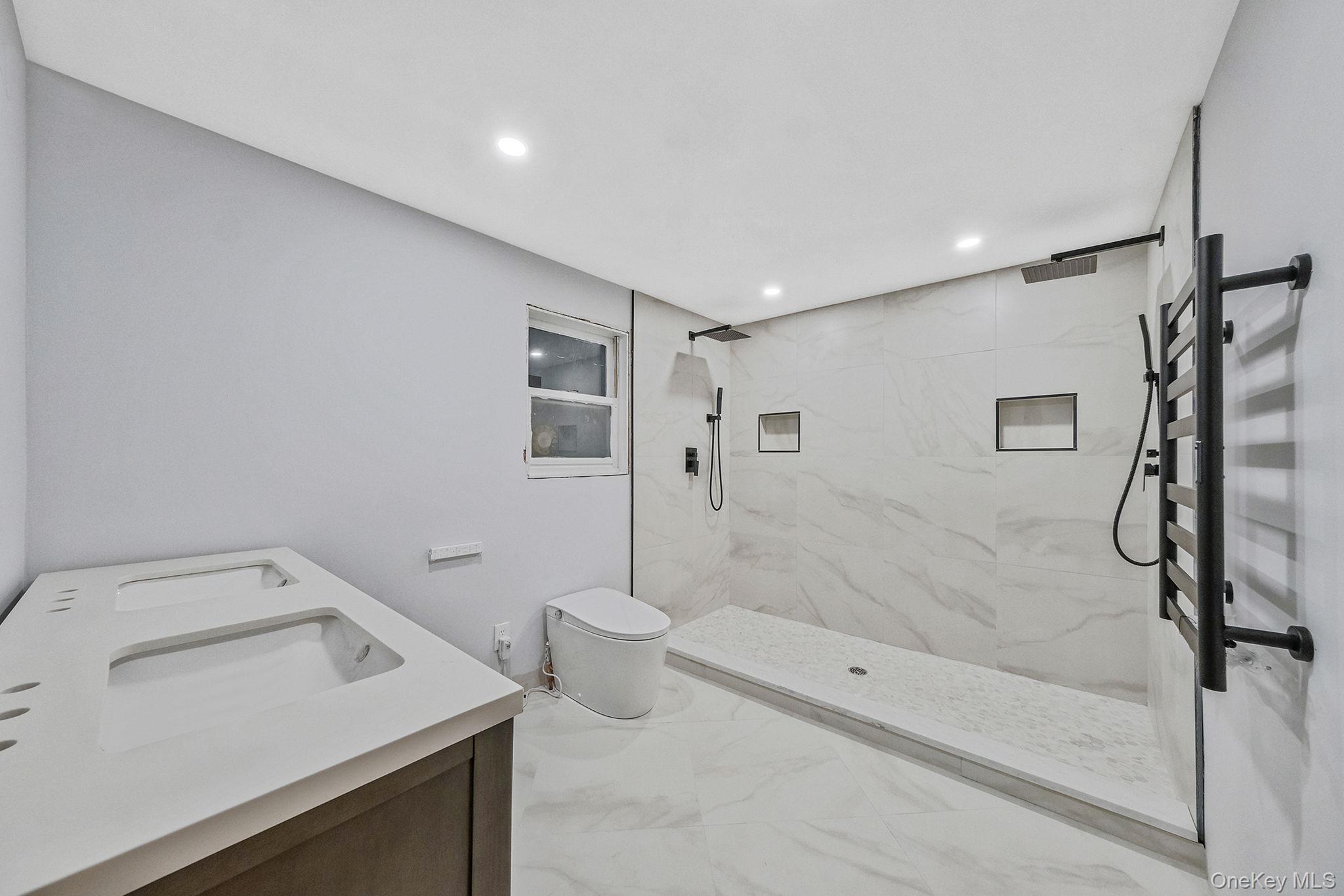 #3 photo, 361 Erie Street, サフォーク郡 Holbrook , NY 11741