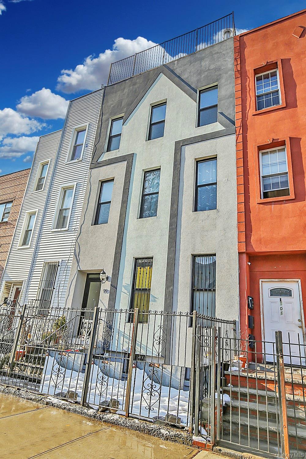 #2 photo, 99 Eldert Street, ブルックリン区 Brooklyn , NY 11207