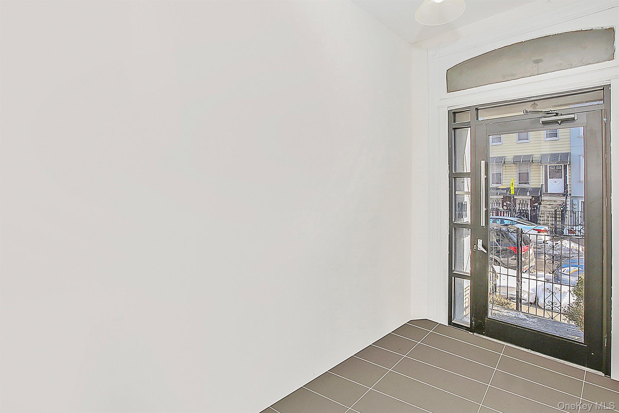 #4 photo, 99 Eldert Street, ブルックリン区 Brooklyn , NY 11207