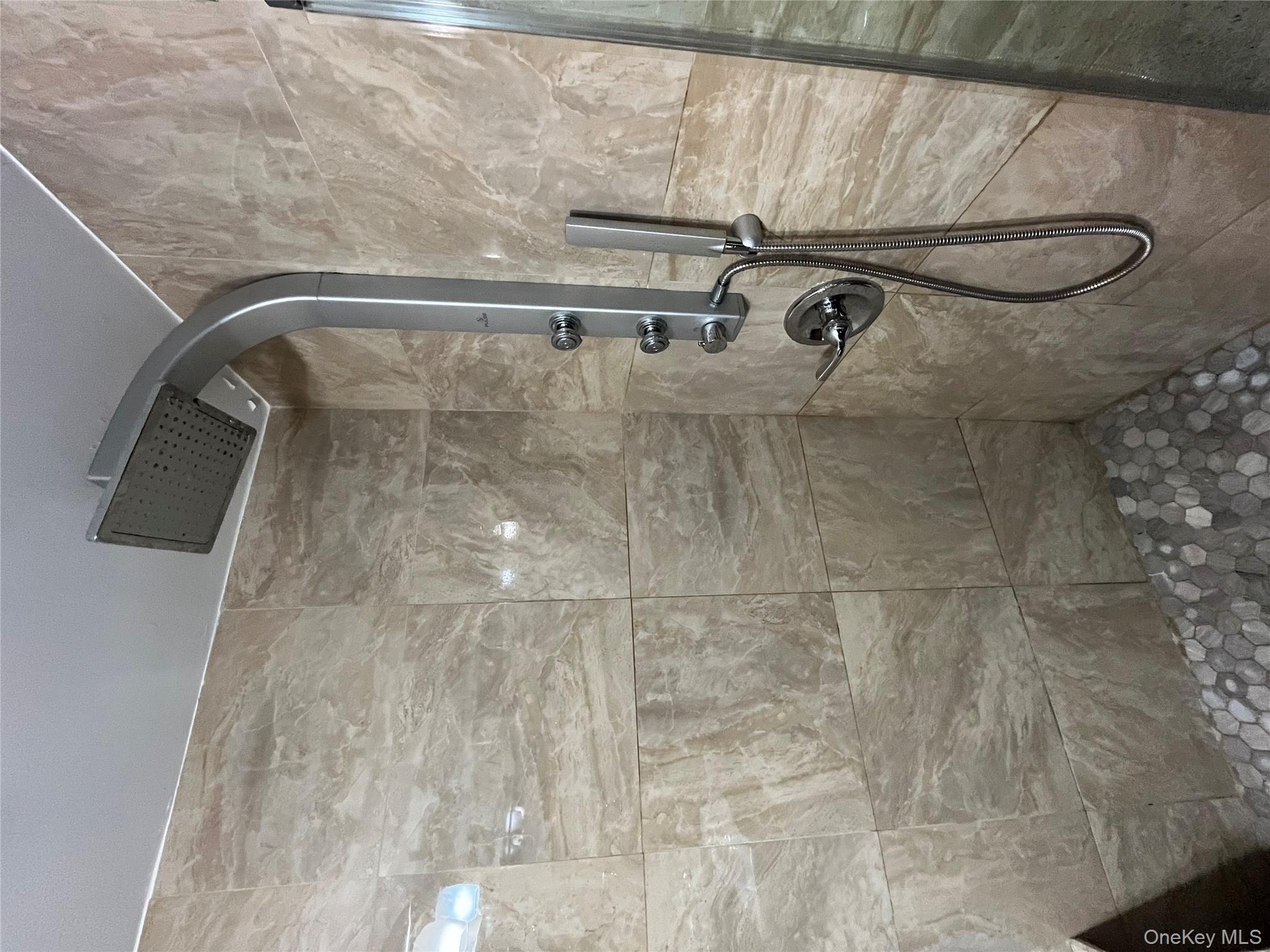 #8 photo, 70-20 108th Street, Forest Hills , NY 11375