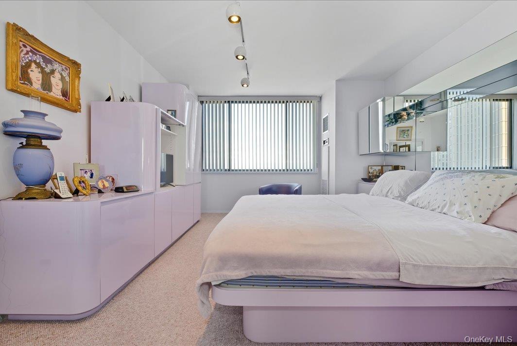 #11 photo, 27010 Grand Central Parkway, クイーンズ区 Floral Park , NY 11005