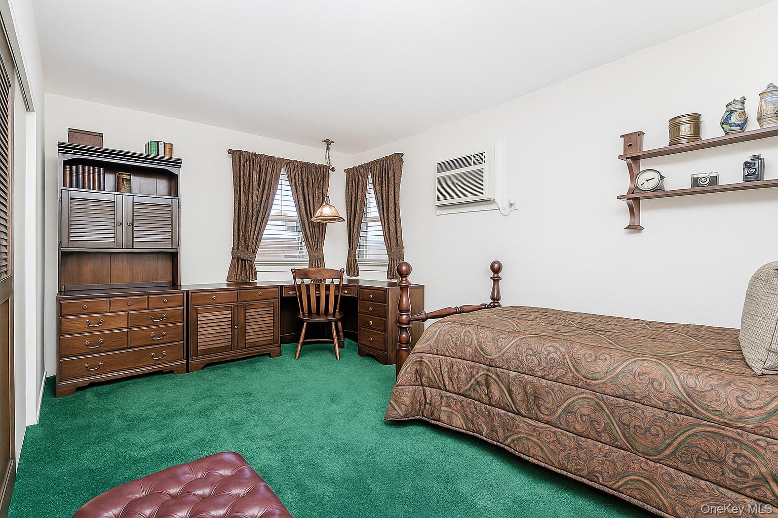 #14 photo, 15633 100th Street, クイーンズ区 Howard Beach , NY 11414