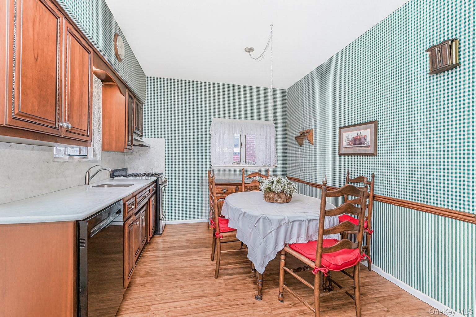 #9 photo, 15633 100th Street, クイーンズ区 Howard Beach , NY 11414