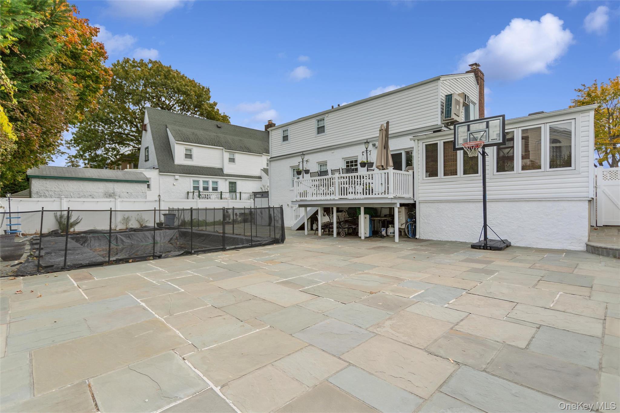 #5 photo, 1272 Westervelt Place, Hewlett , NY 11557