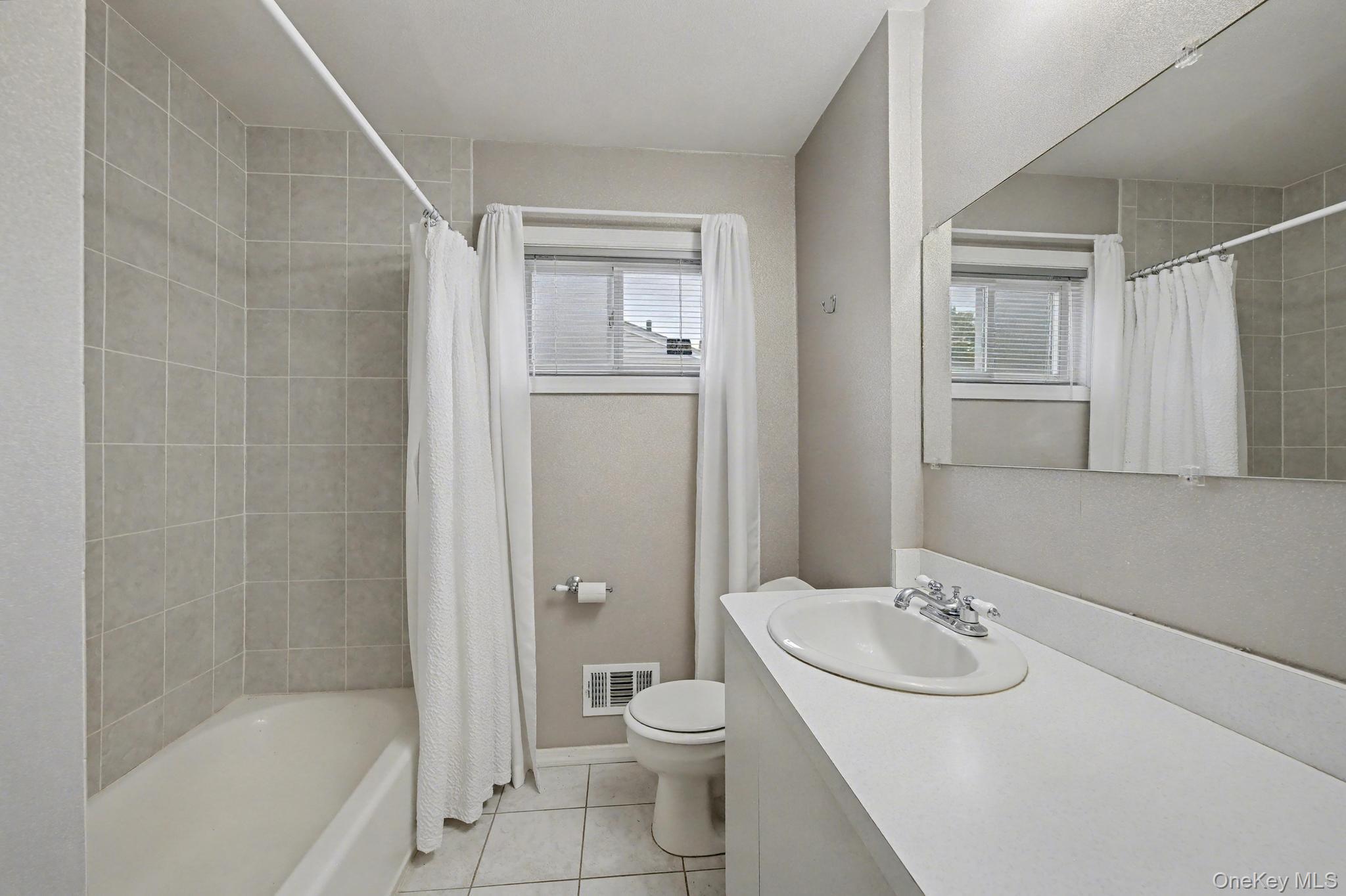 #14 photo, 24 Havemeyer Lane, サフォーク郡 Commack , NY 11725