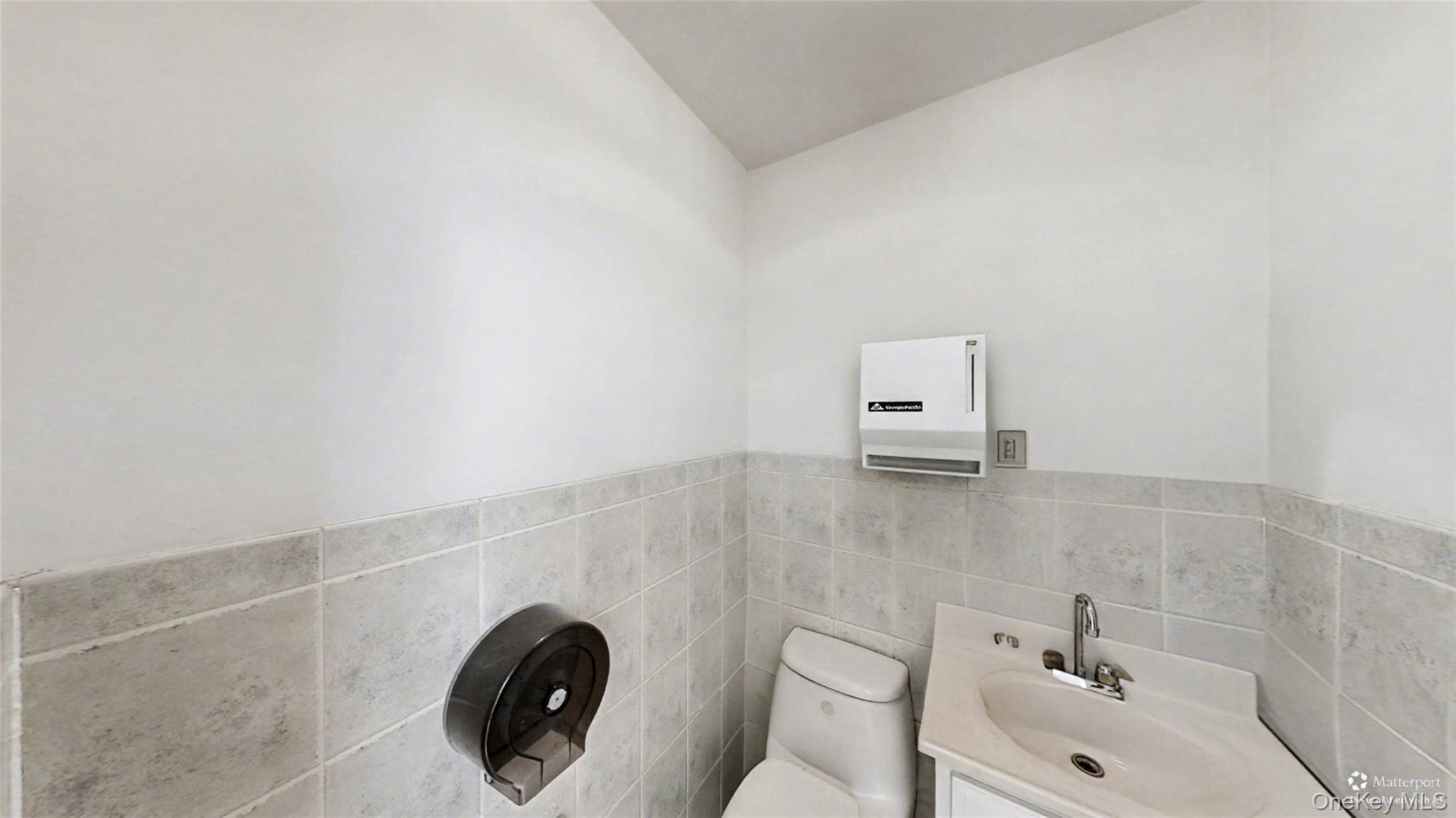 #7 photo, 146 Norman Avenue, ブルックリン区 Brooklyn , NY 11222