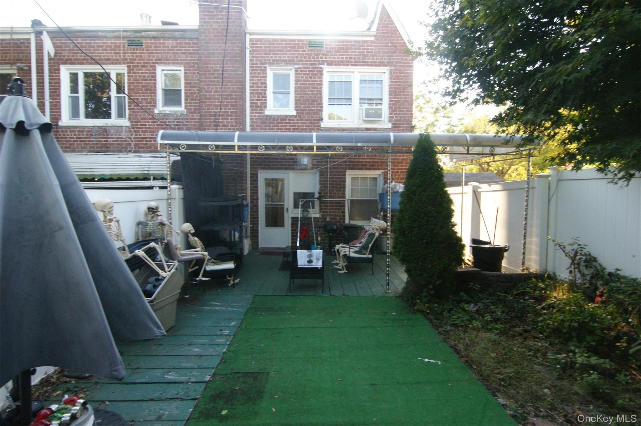 #12 photo, 8611 256th Street, クイーンズ区 Floral Park , NY 11001