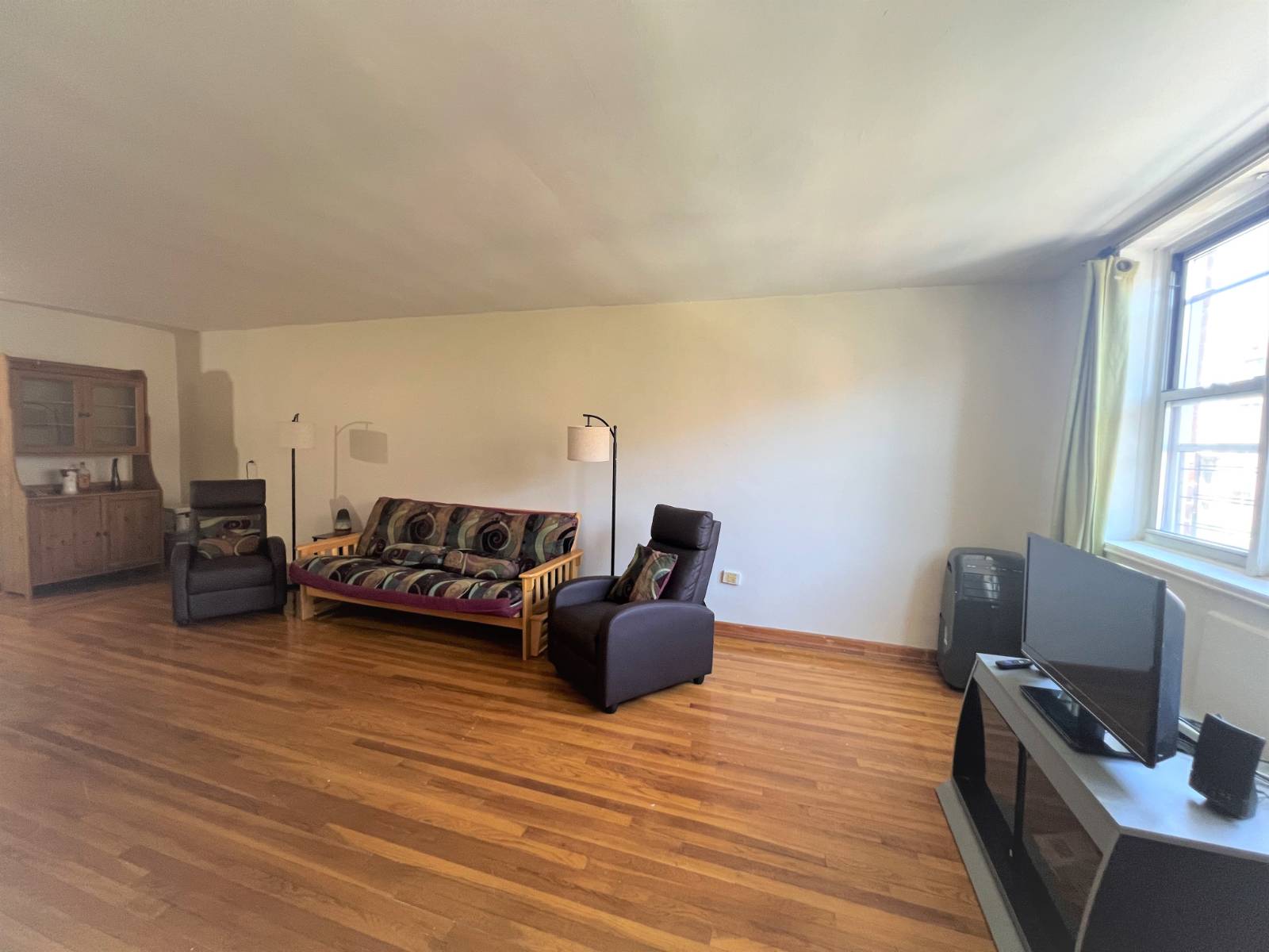 #4 photo, 34-20 Parsons Blvd , #4 C, クイーンズ区 Flushing , NY 11354