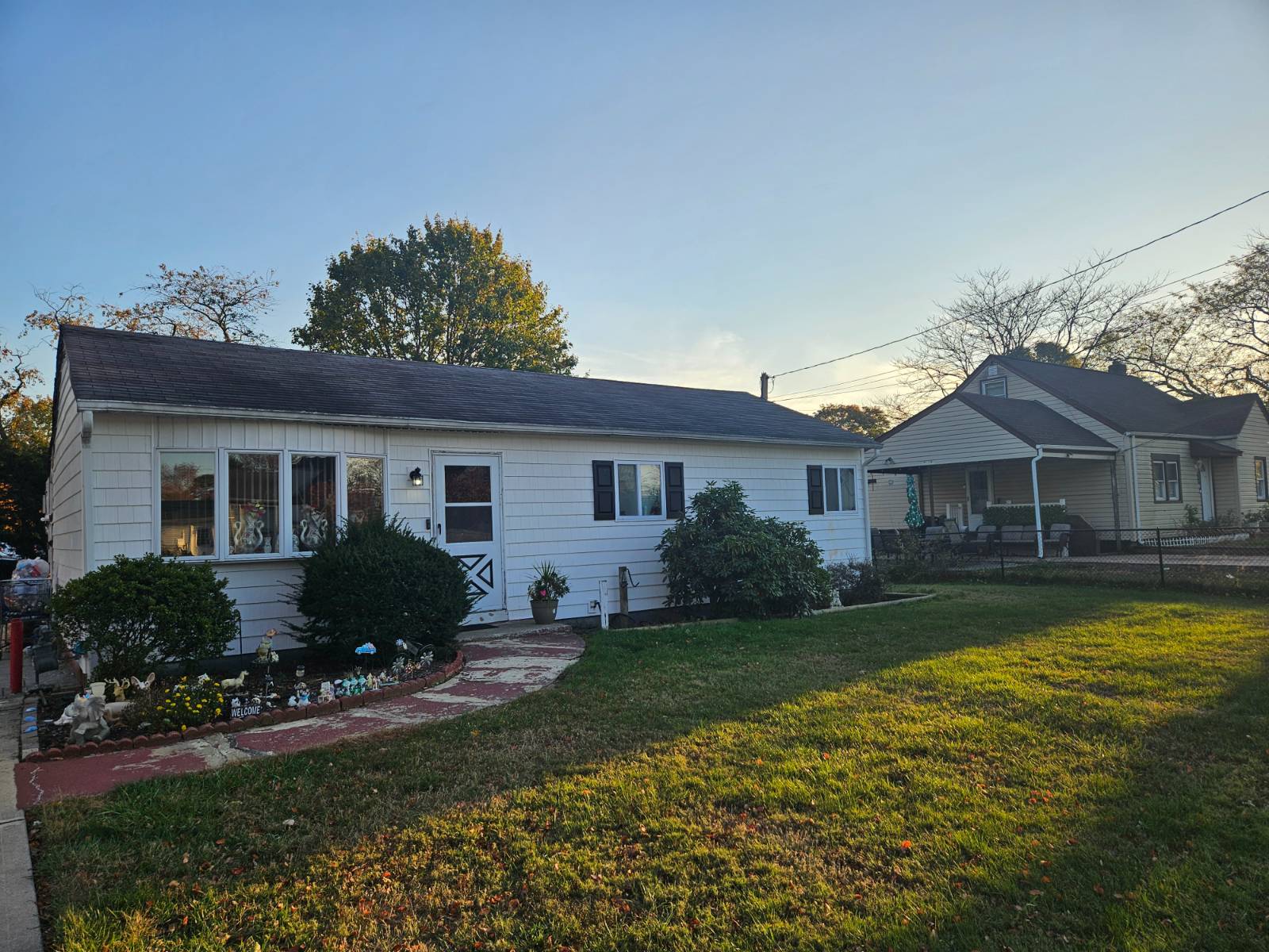 #1 photo, 174 MERRILL ST, Brentwood , NY 11717