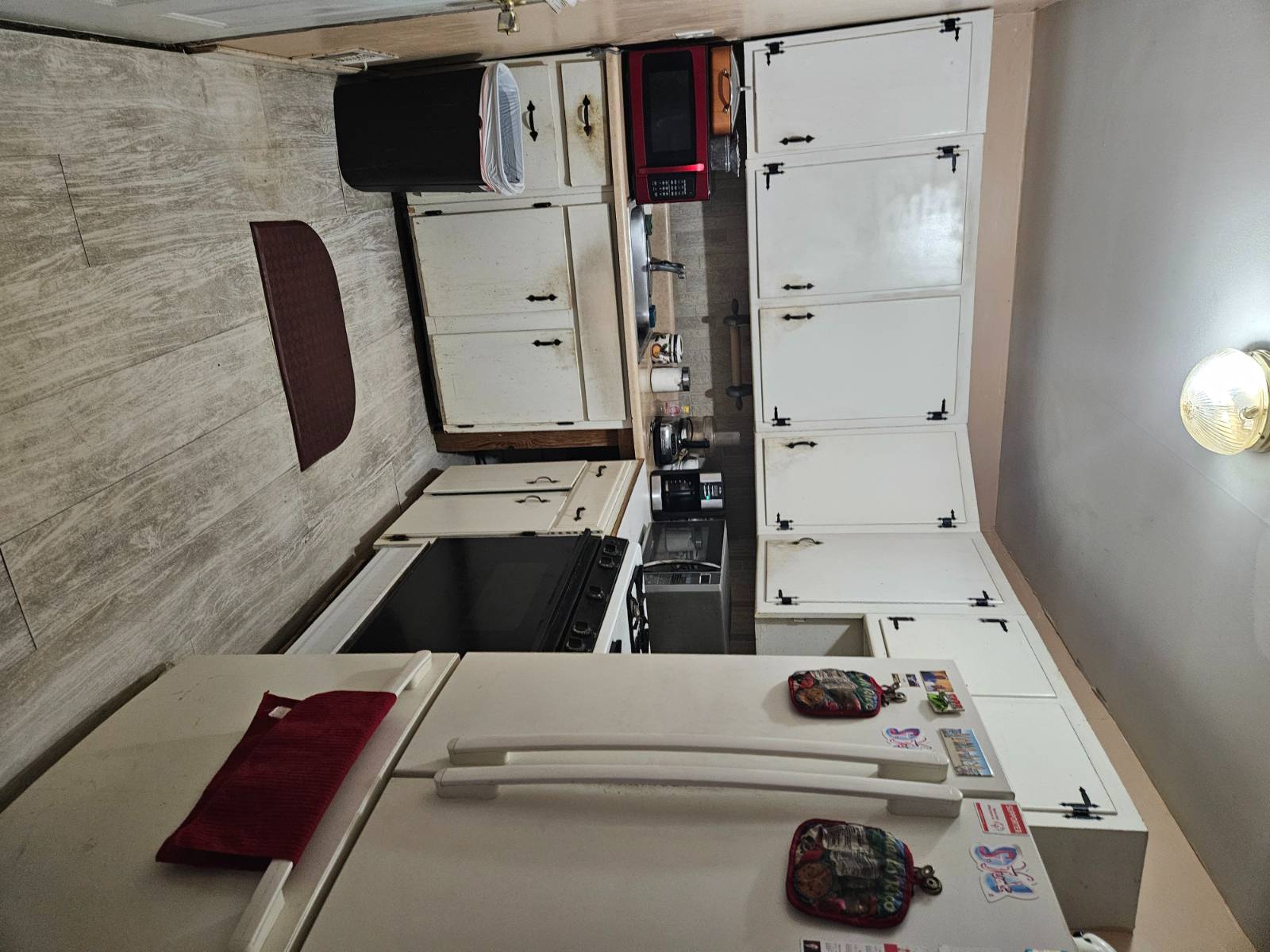 #8 photo, 174 MERRILL ST, Brentwood , NY 11717