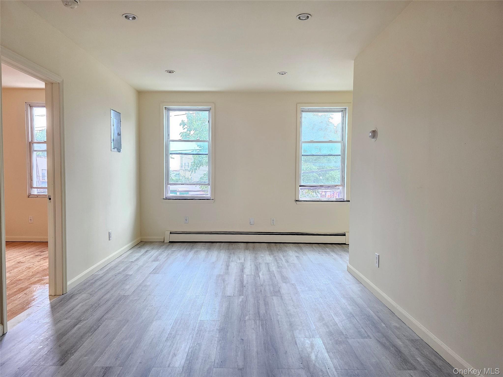 #5 photo, 3617 Greenpoint Avenue, クイーンズ区 Long Island City , NY 11101