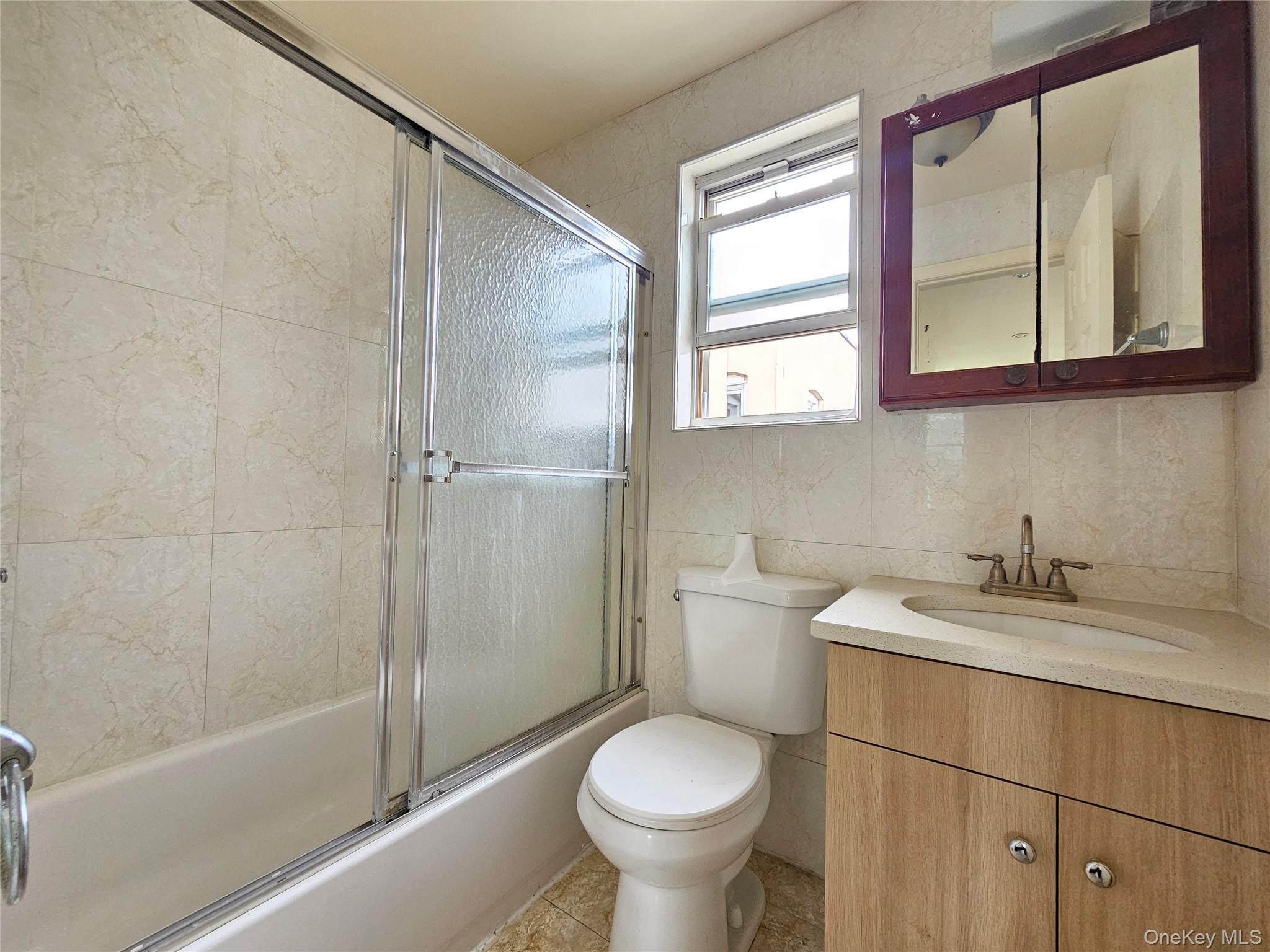 #8 photo, 3617 Greenpoint Avenue, クイーンズ区 Long Island City , NY 11101