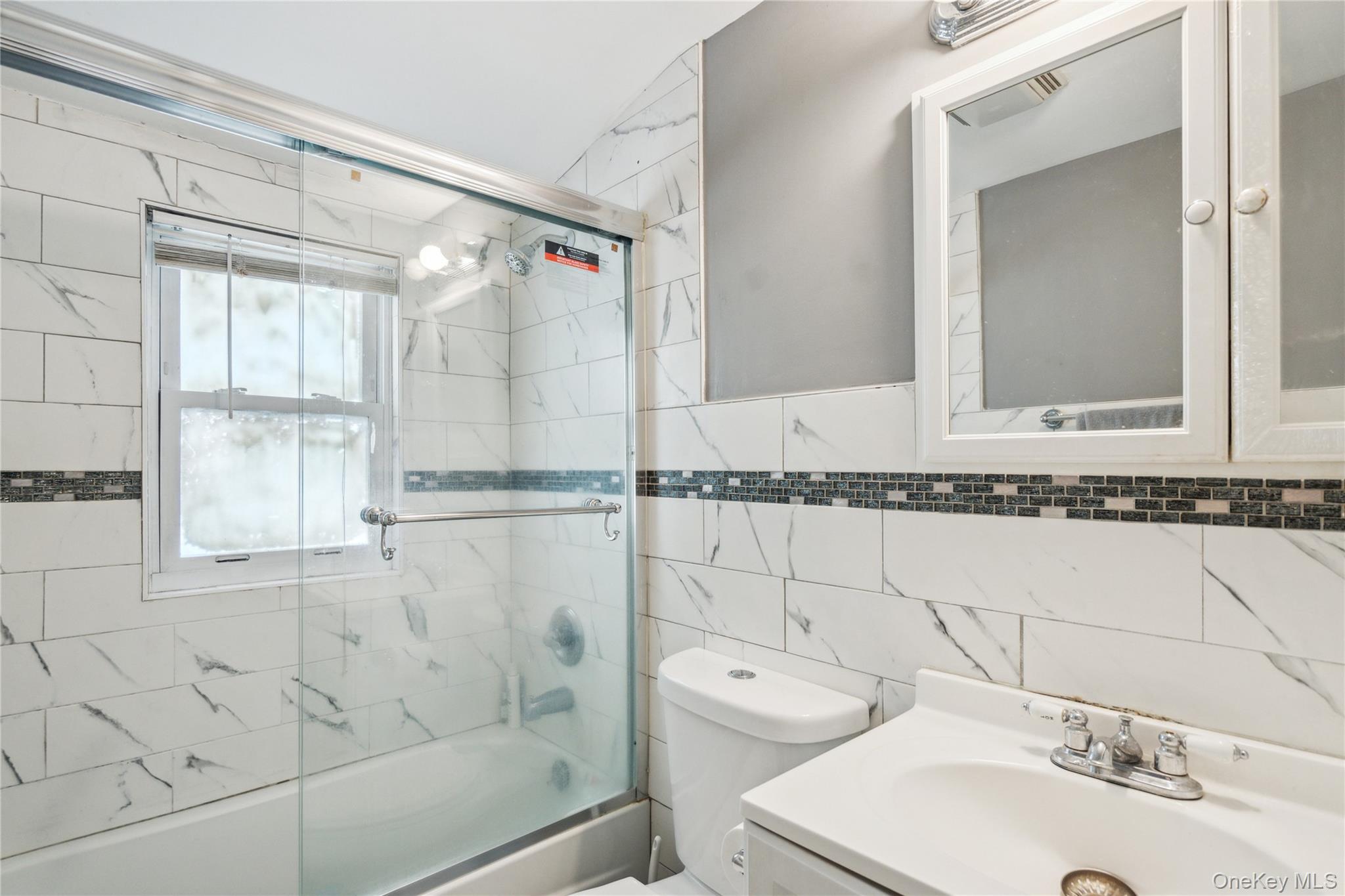 #12 photo, 62 Bretton Road, ナッソー郡 New Hyde Park , NY 11040