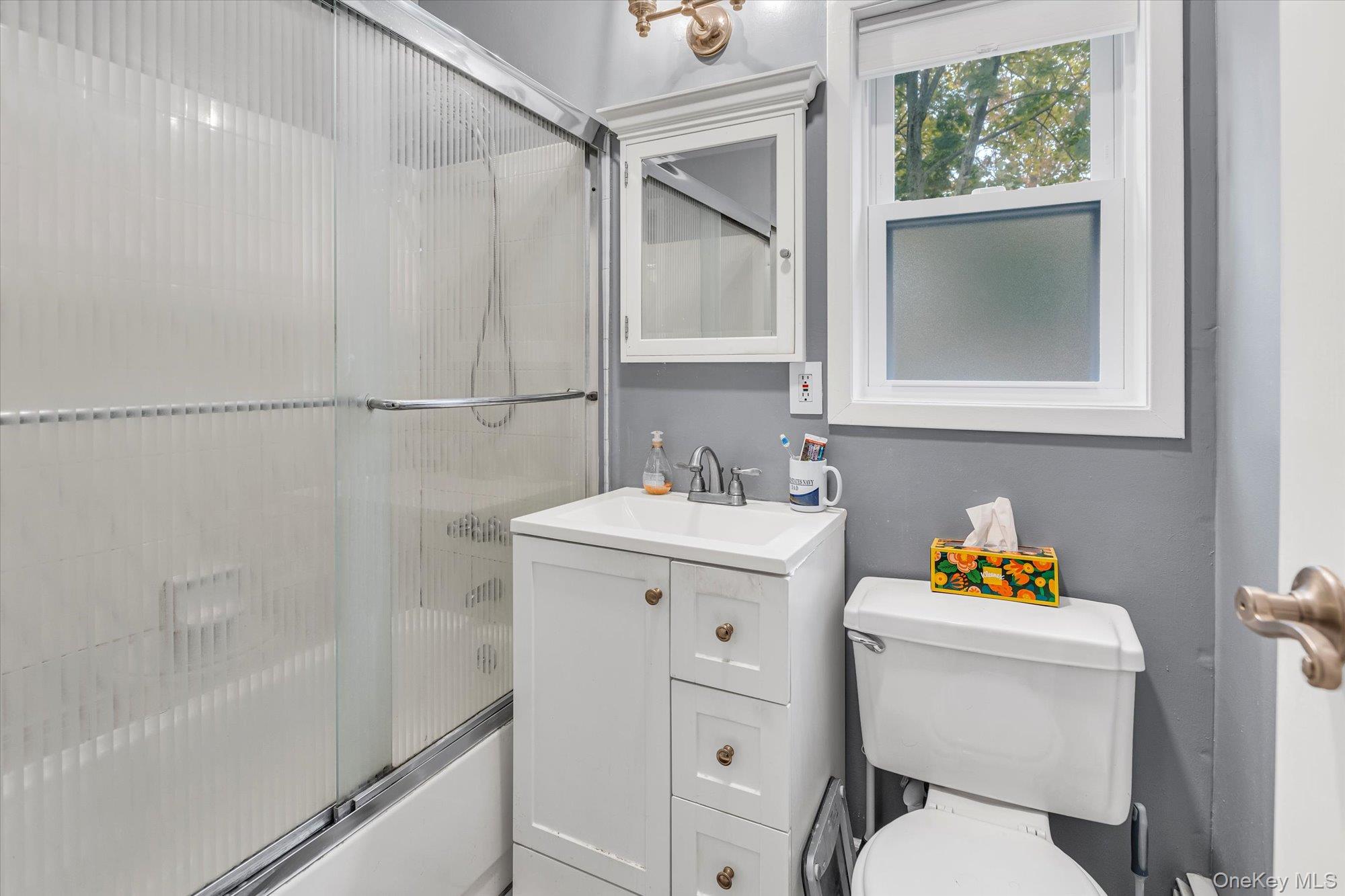 #10 photo, 109 Cardinal Lane, Islip , NY 11751