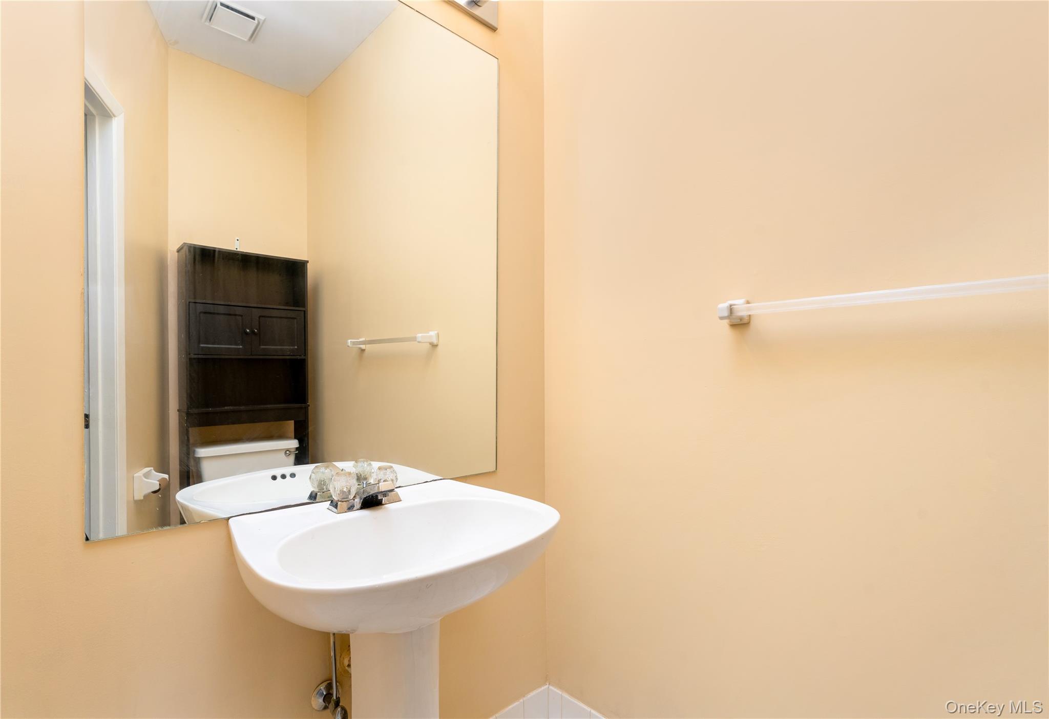 #12 photo, 55 Eric Drive, Middle Island , NY 11953