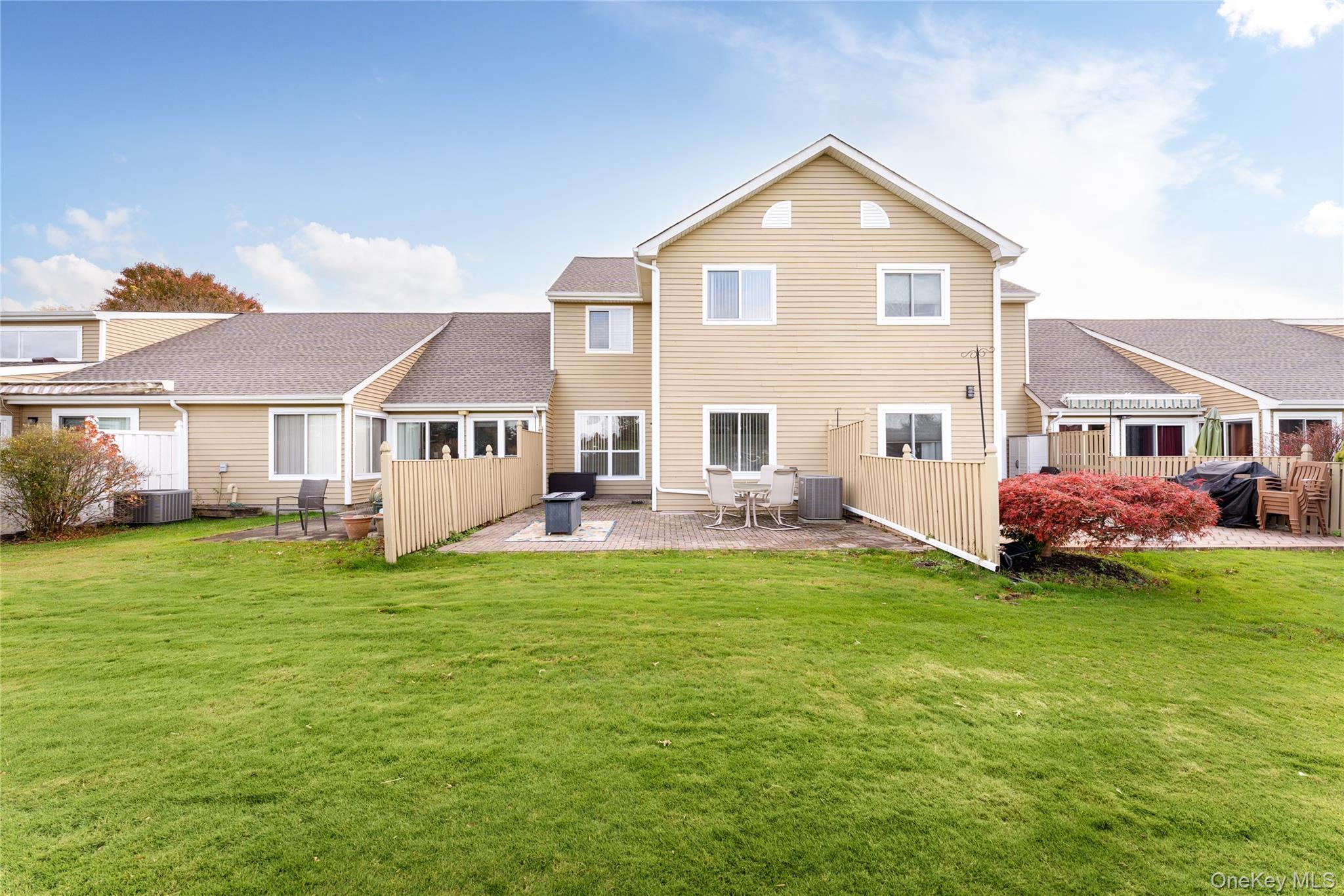 #20 photo, 55 Eric Drive, Middle Island , NY 11953