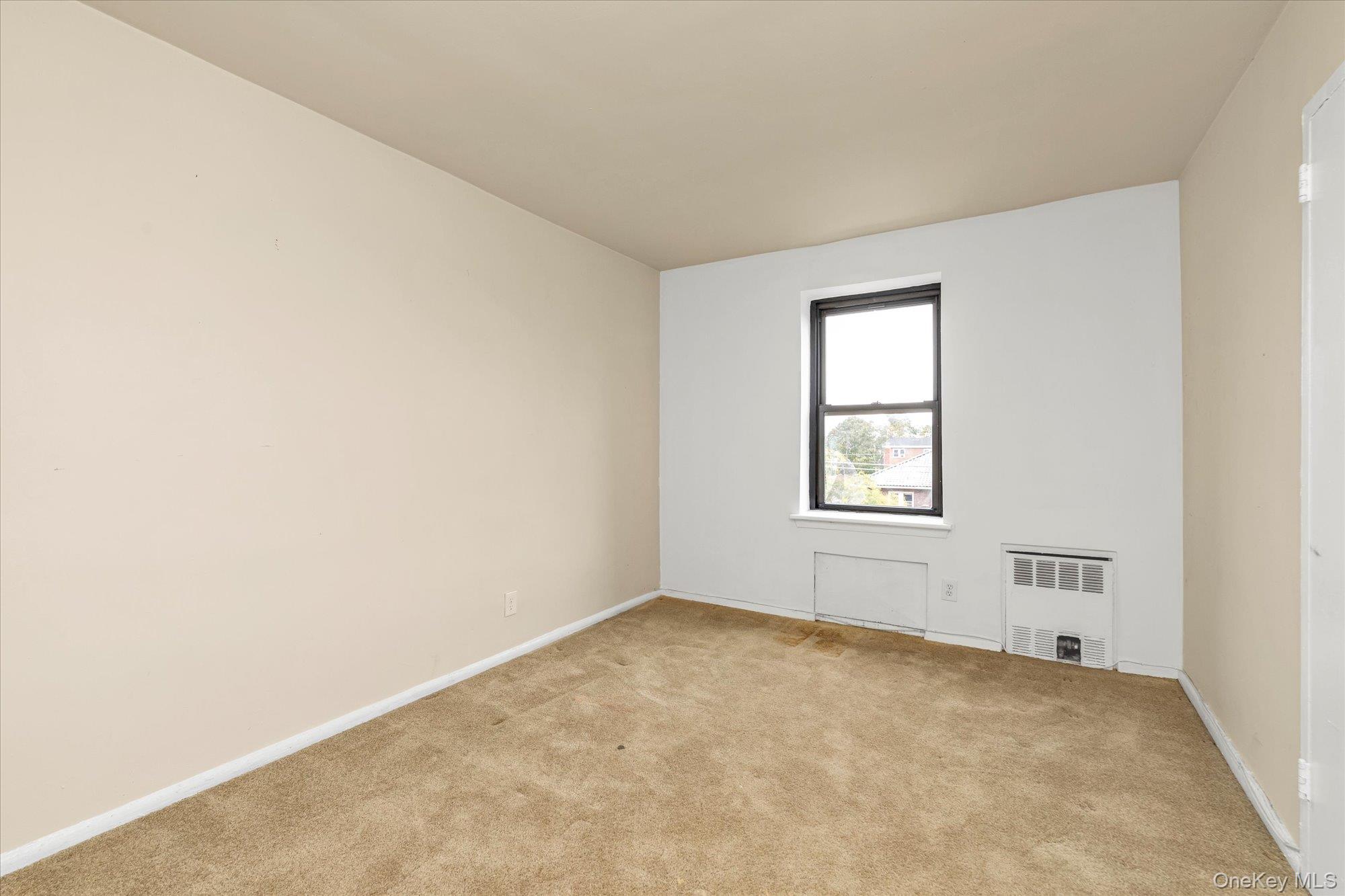 #13 photo, 124 Smith Street, ナッソー郡 Freeport , NY 11520