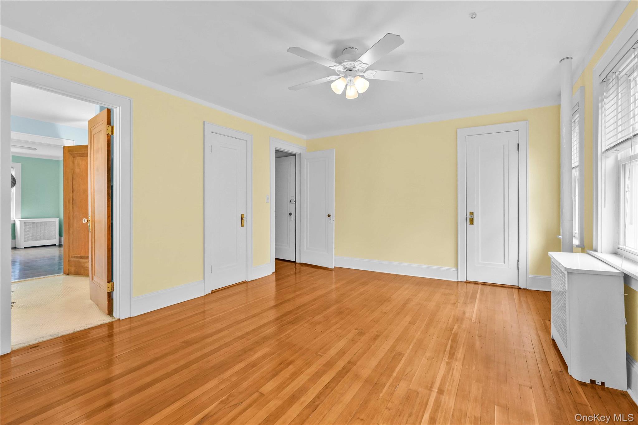 #12 photo, 21-50 28th Street, Astoria , NY 11105