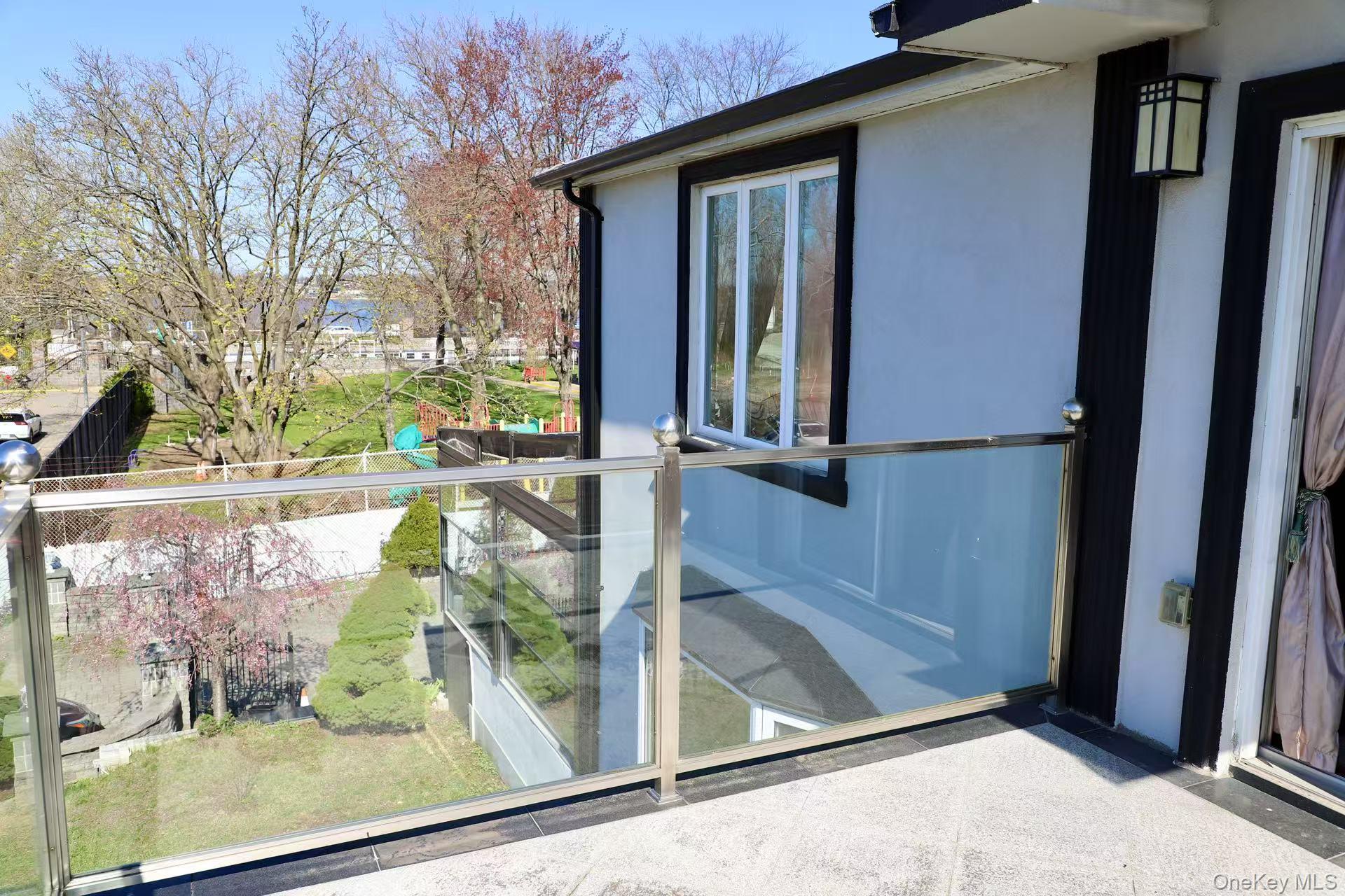 #15 photo, 215-48 24th Avenue, クイーンズ区 Bayside , NY 11360