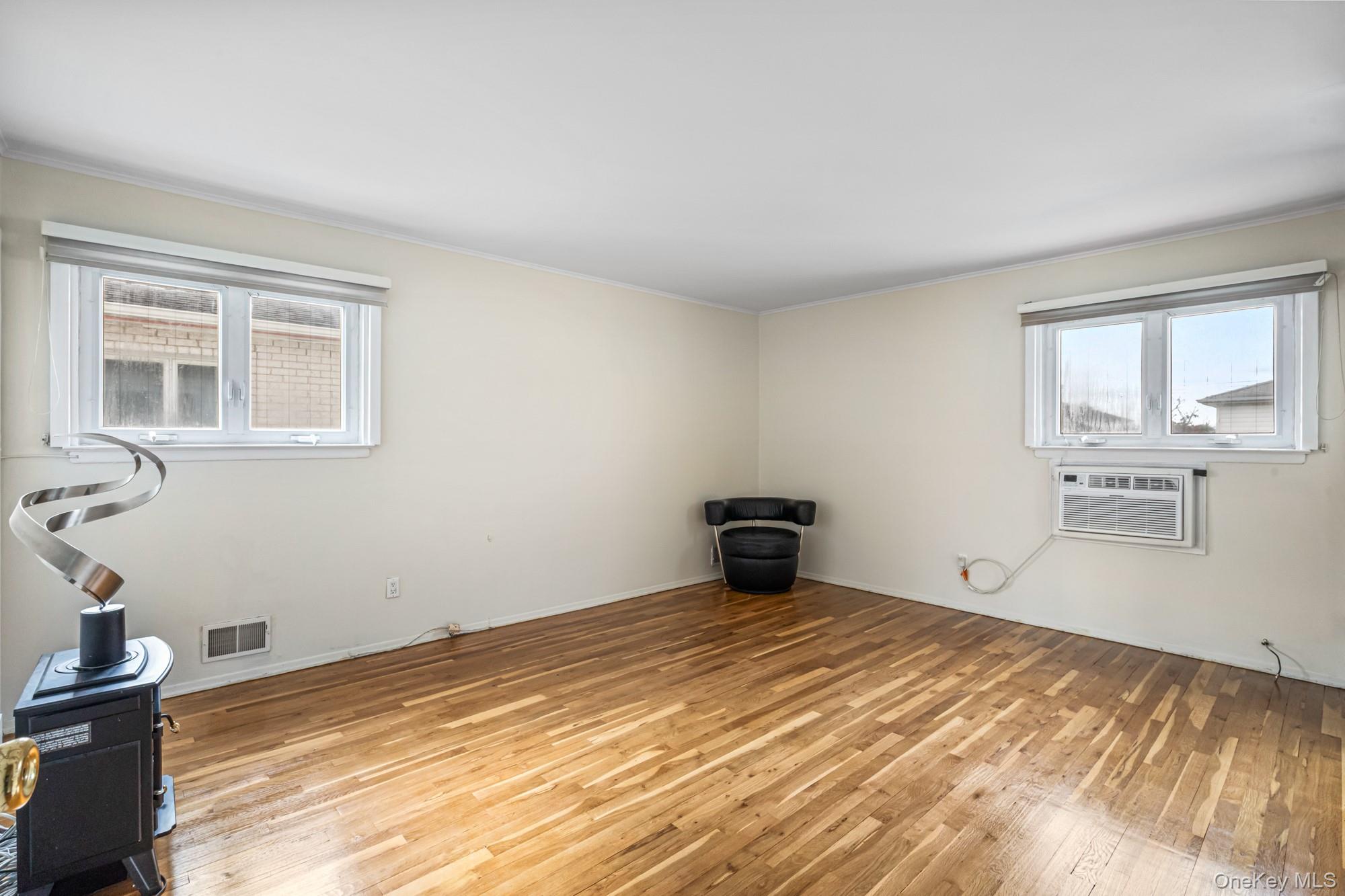 #14 photo, 16148 84th Street, クイーンズ区 Howard Beach , NY 11414