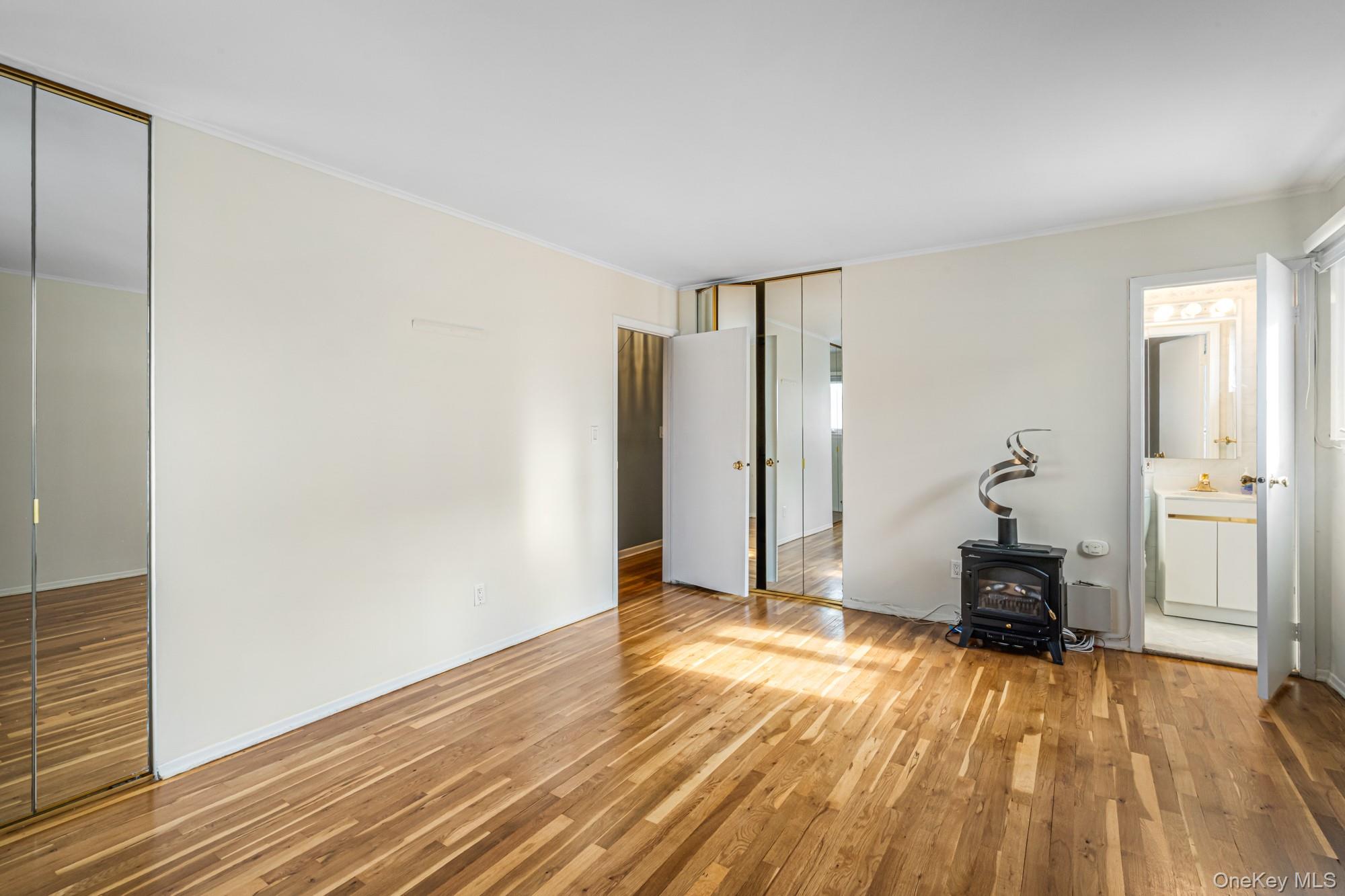 #15 photo, 16148 84th Street, クイーンズ区 Howard Beach , NY 11414