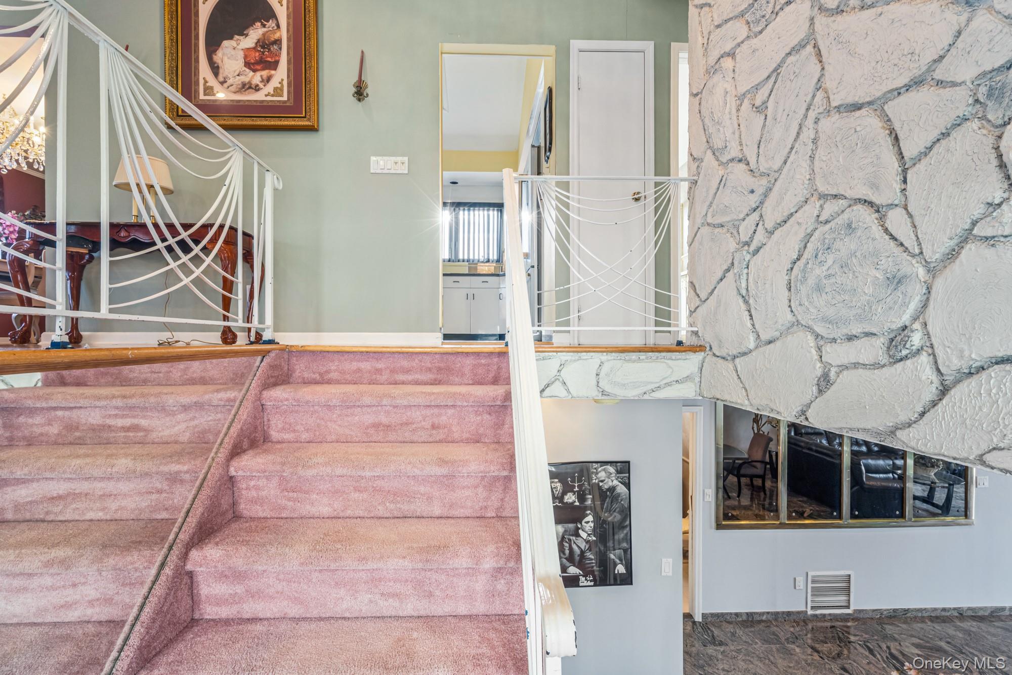 #3 photo, 16148 84th Street, クイーンズ区 Howard Beach , NY 11414