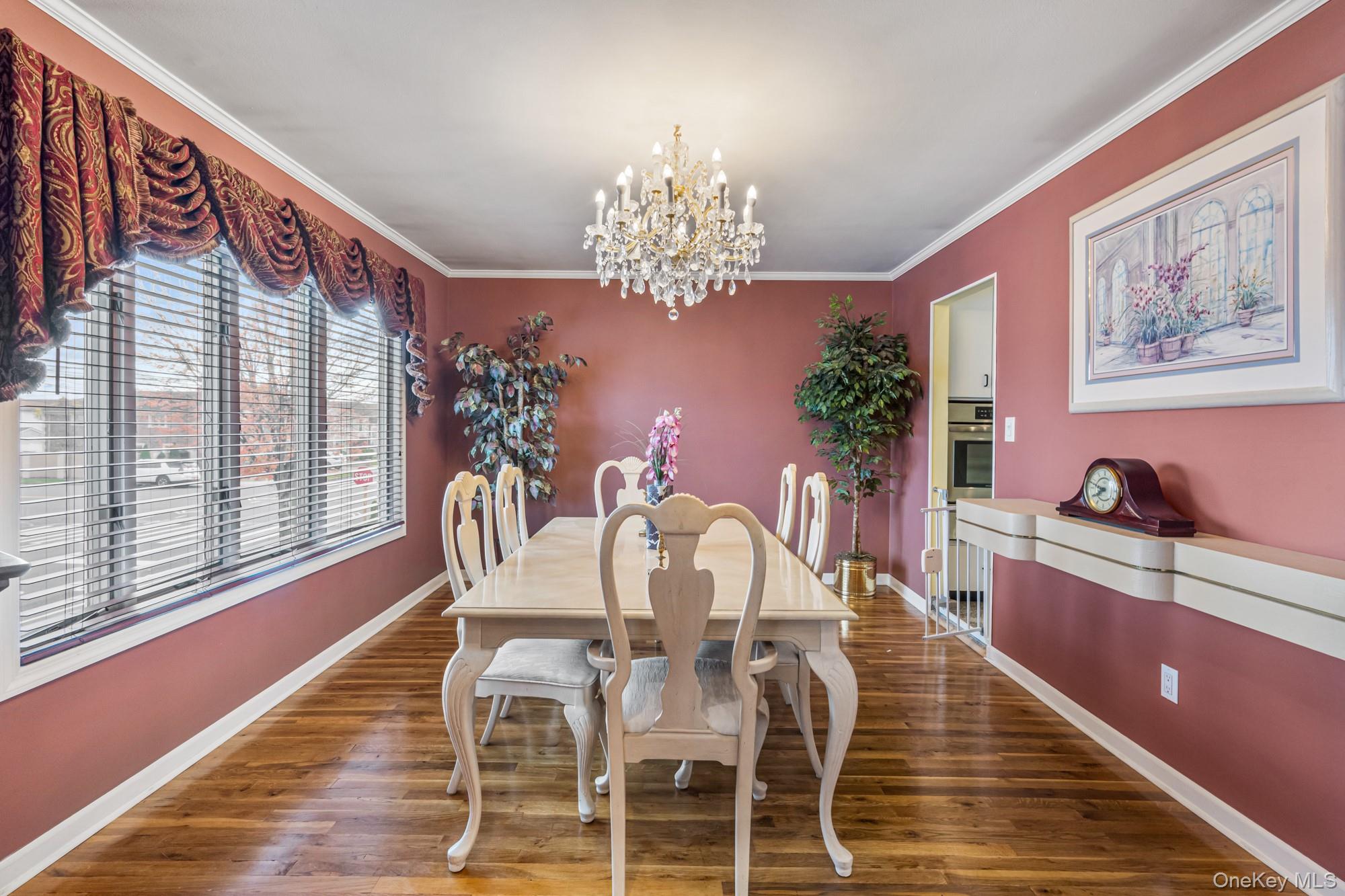 #7 photo, 16148 84th Street, クイーンズ区 Howard Beach , NY 11414