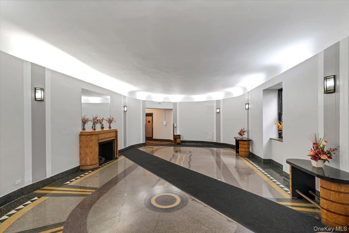 #4 photo, 190 East Mosholu parkway South, ブロンクス区 Bronx , NY 10458