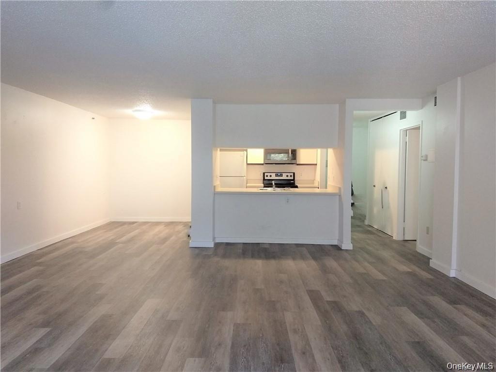 #8 photo, 25 Rockledge Avenue, White Plains , NY 10601