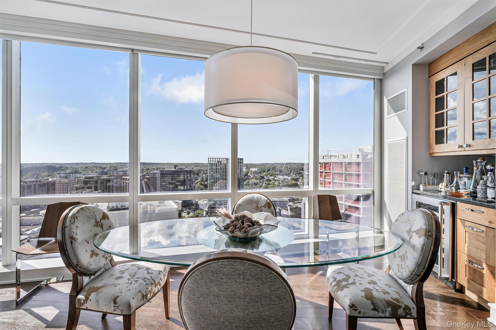 #13 photo, 5 Renaissance Square, White Plains , NY 10601