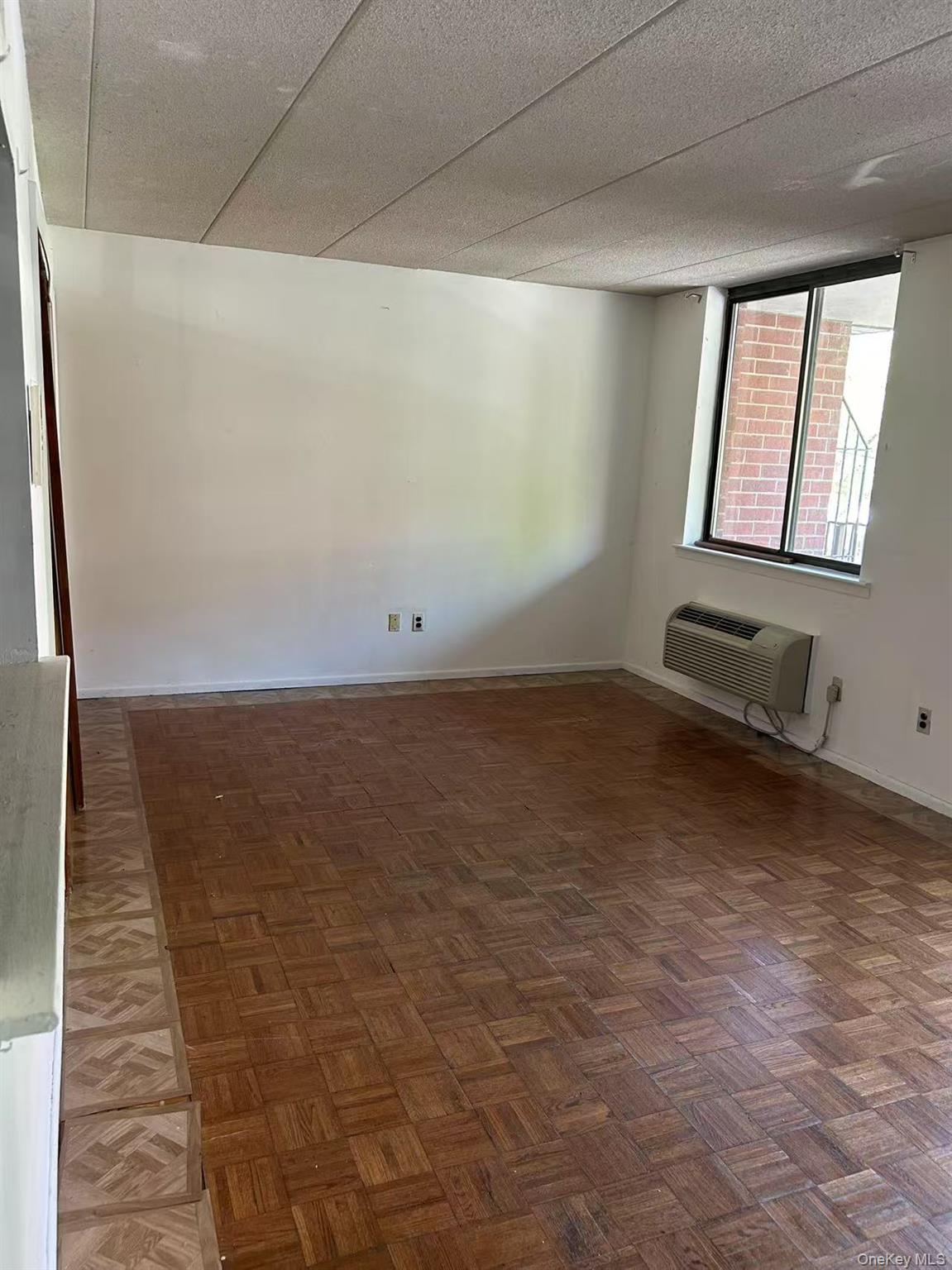 #8 photo, 139-76 35th Avenue, クイーンズ区 Flushing , NY 11354